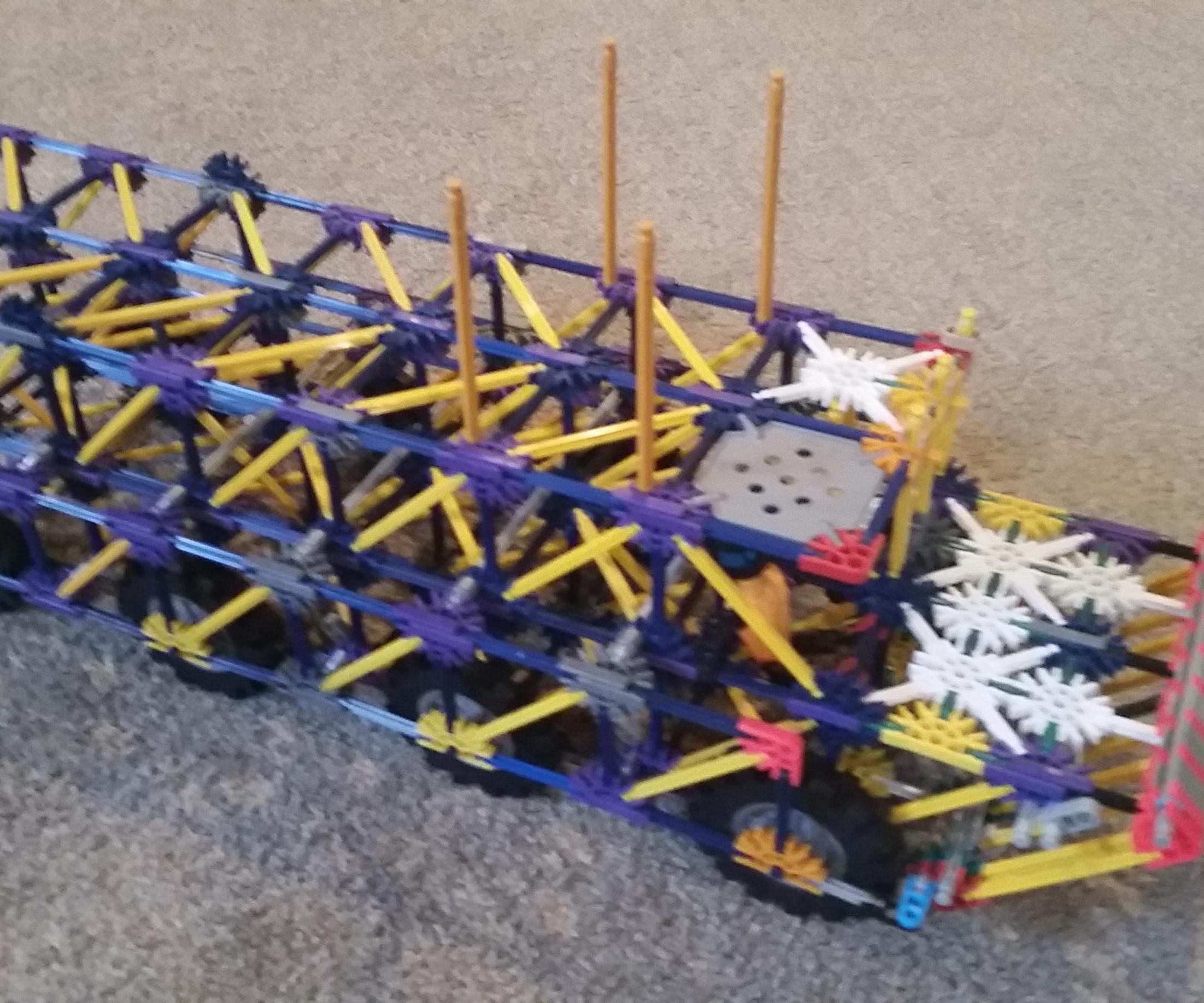 K'nex Giant Truck: Camera Friendly