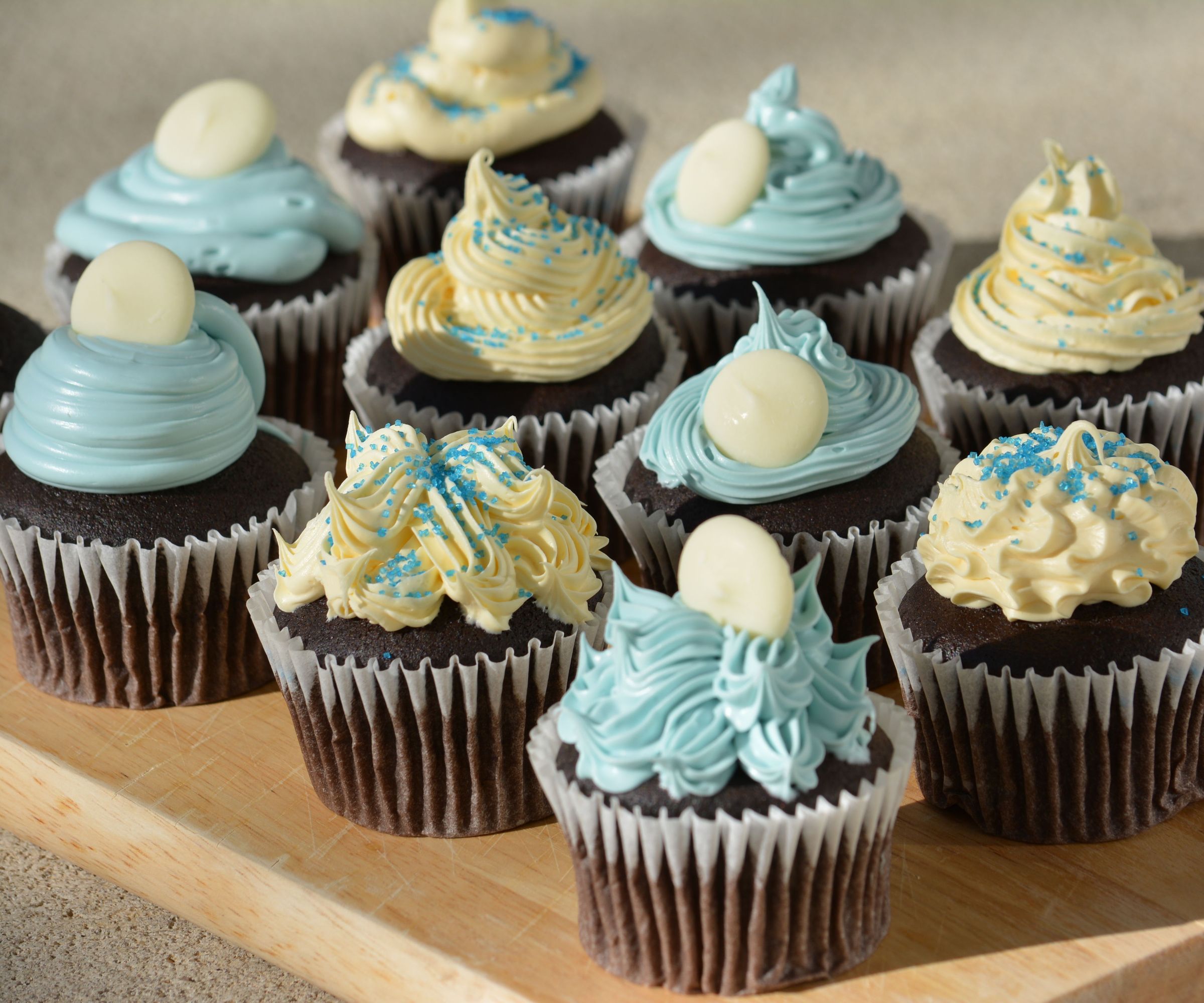 How to Frost Beautiful Cupcakes