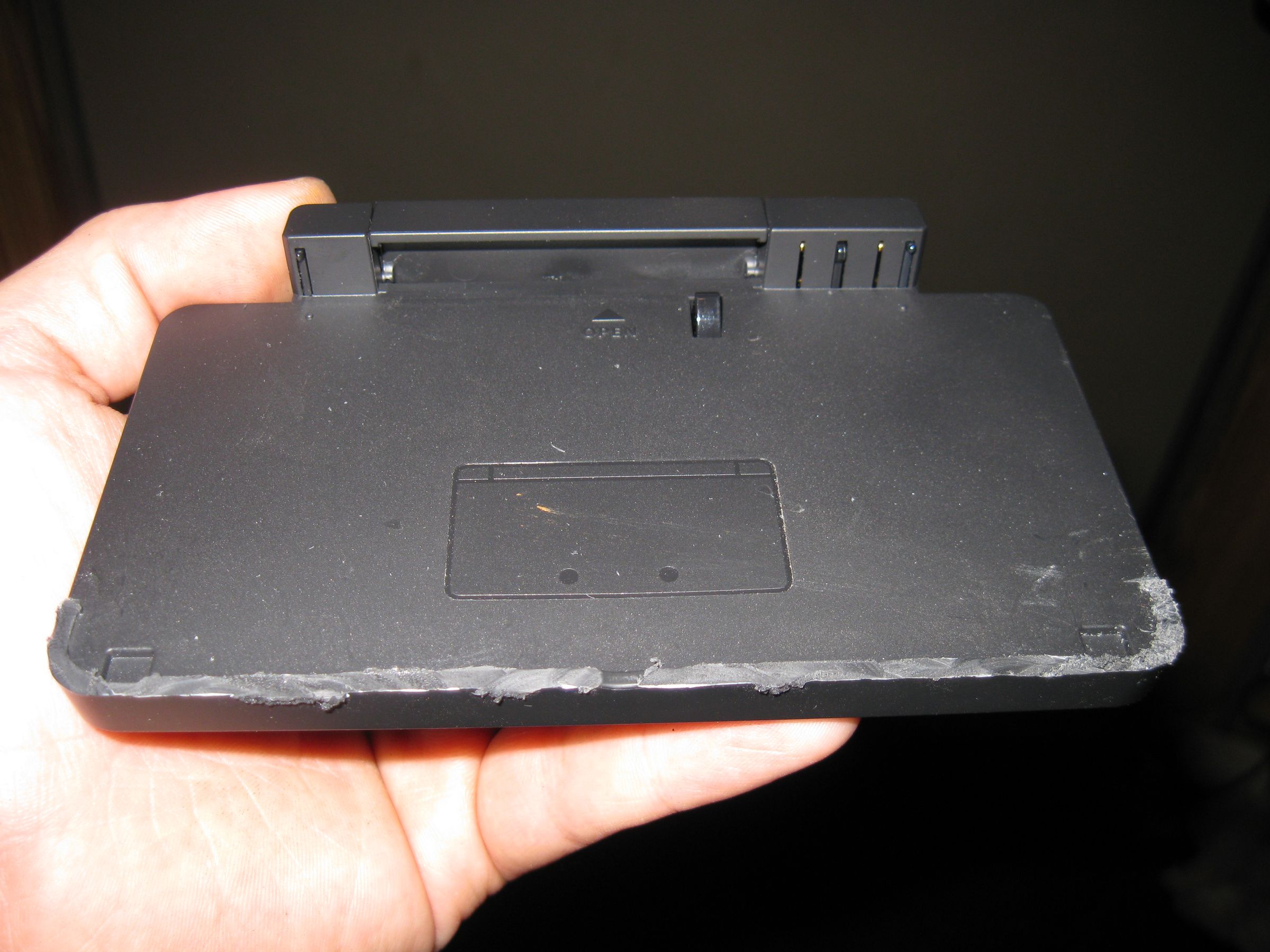 Turn a Standard 3DS Dock in to a 3DS XL Dock. 8 Steps Instructables