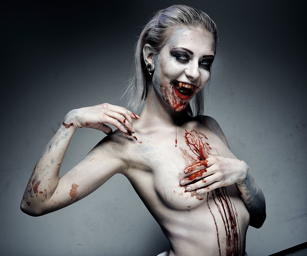 Sexy Halloween Vampire - SFX Makeup Tutorial