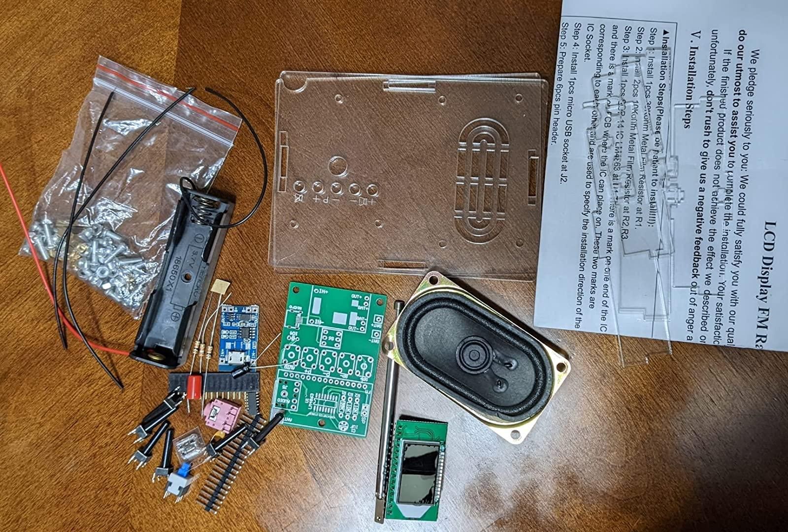 MiOYOOW F? Radio Kit DIY Soldering Project LCD Display Adjustable F? Digital Radio Module with Headphone Jack DIY Kits for Soldering Leaning and Colle MiOYOOW FṂ Radio Kit, 87-108MHz Adjustable Radio Soldering