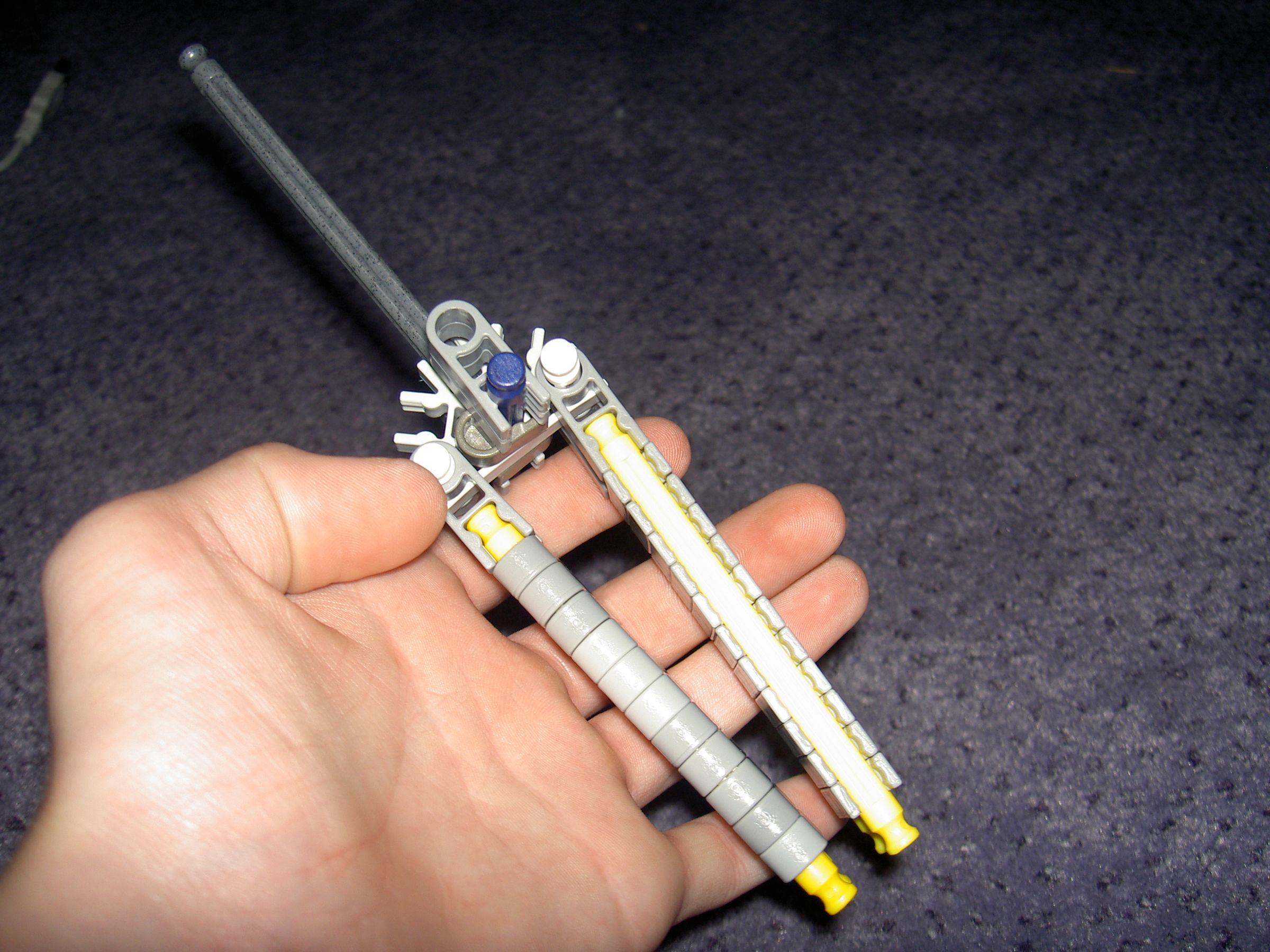 Working  Butter Fly Knex Knife
