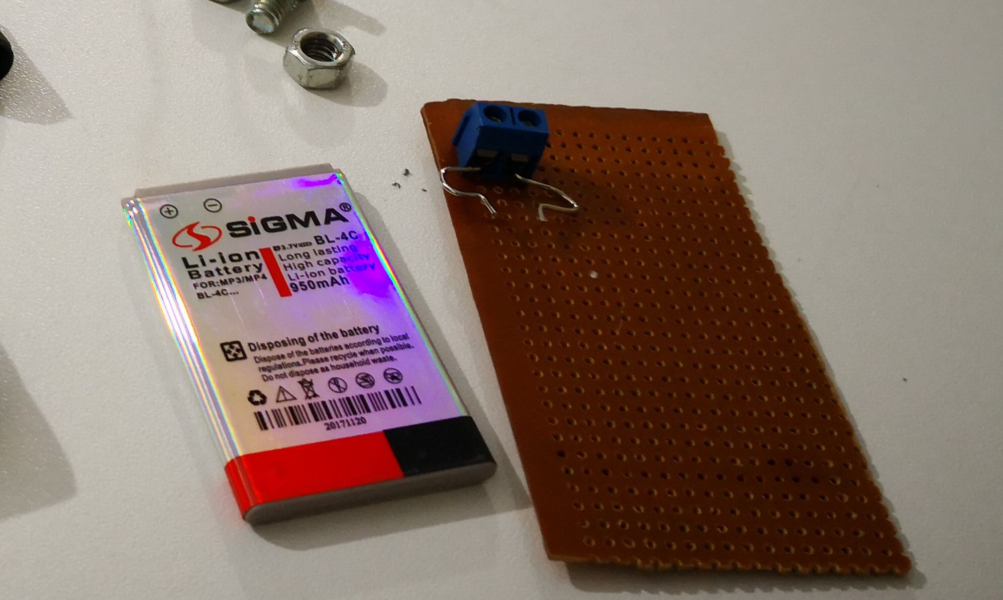 DIY Mobile Phone Battery Holder 3 Steps Instructables