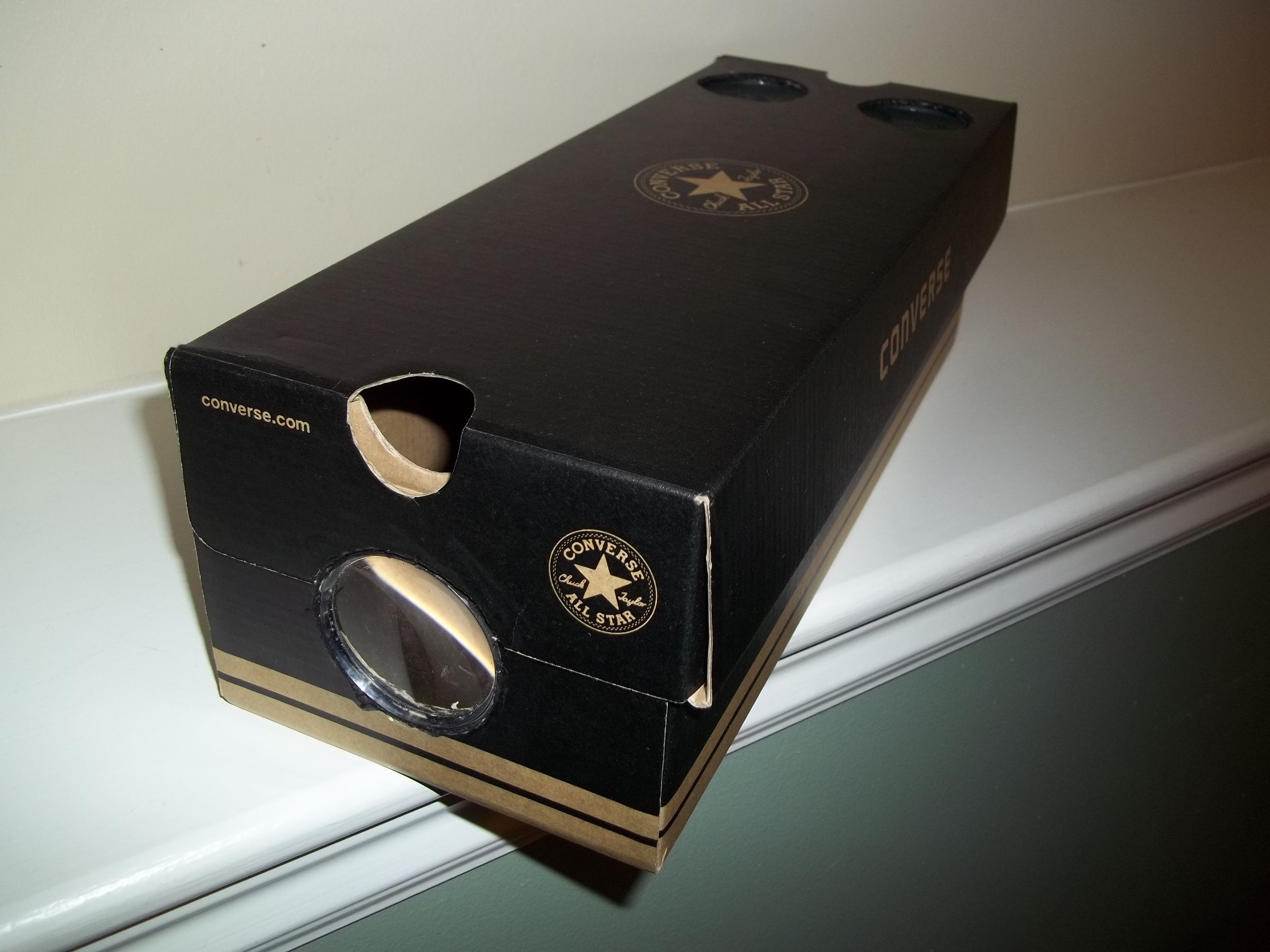 An iPod Projector - Made From Trash!