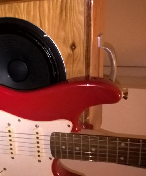 An Open Back Cabinet for Guitar and Bass