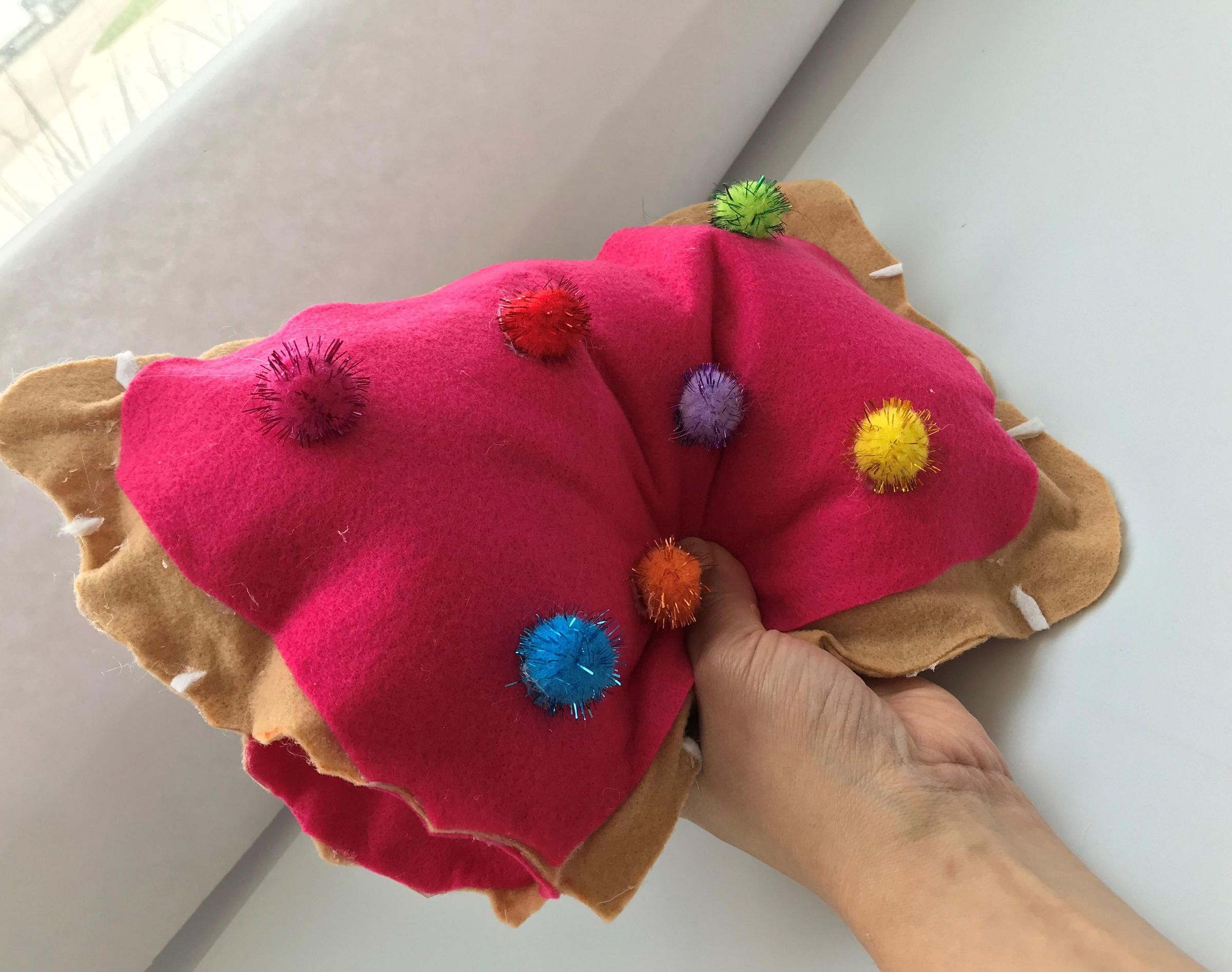 No-sew Pop Tart Pillow (S'mores Edition)