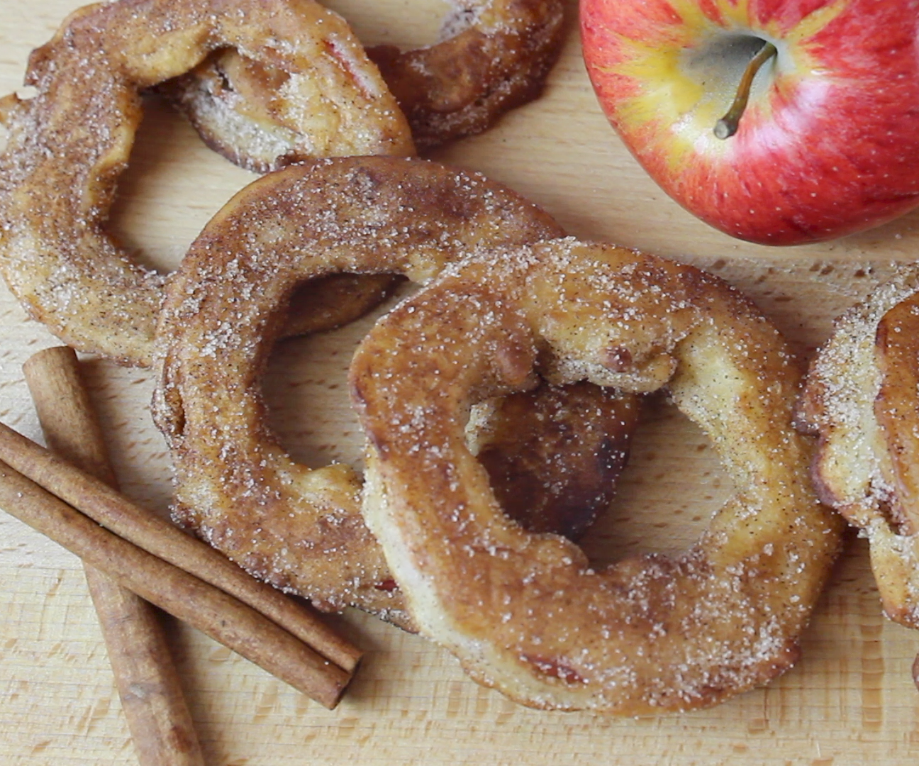 Cinnamon Apple Rings