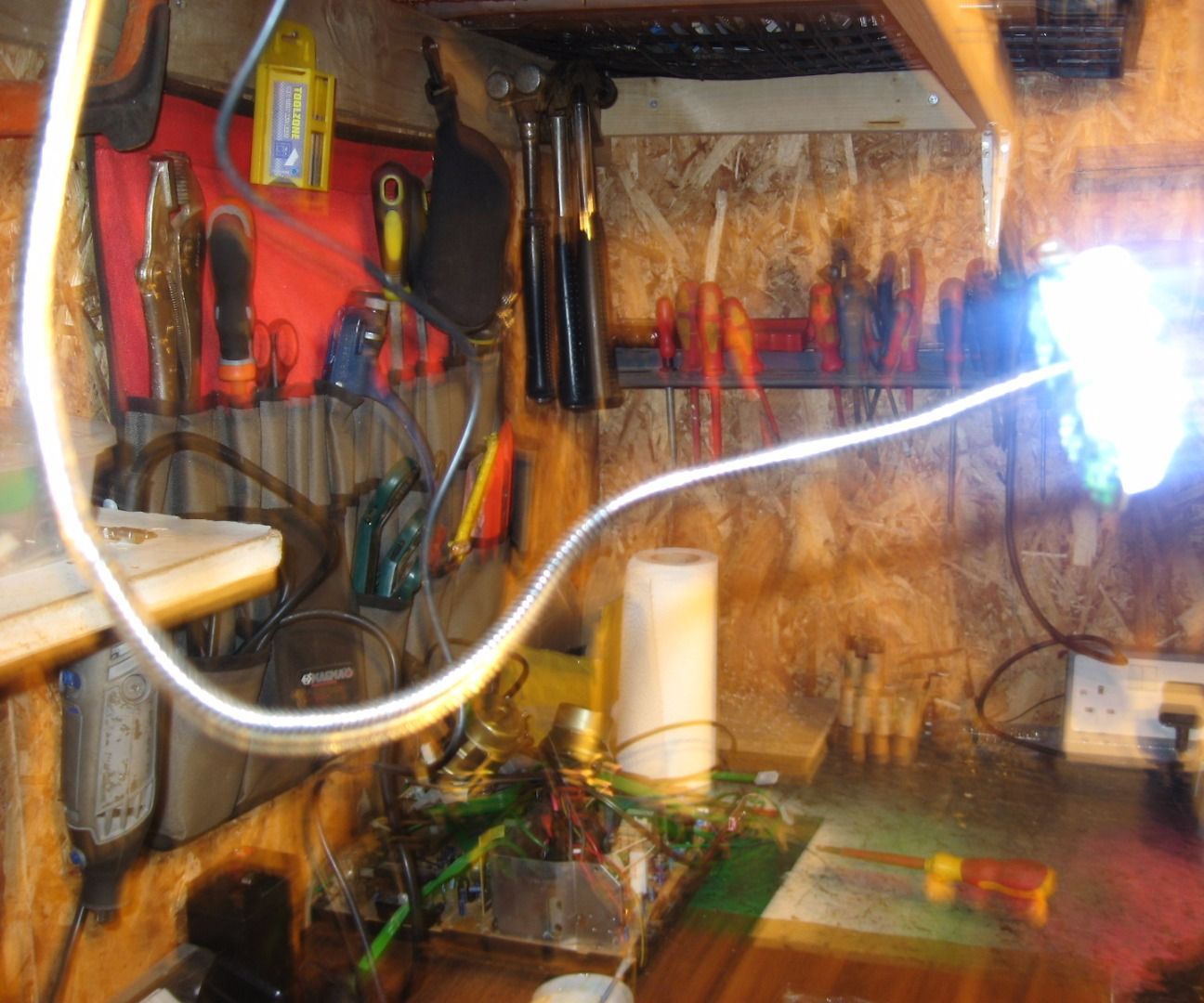 LED hang light