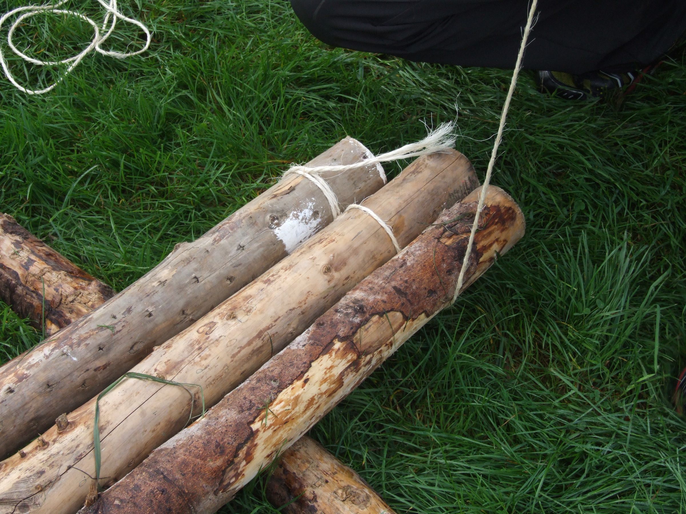 Figure of 8 Lashing (Tripod Lashing) 6 Steps Instructables