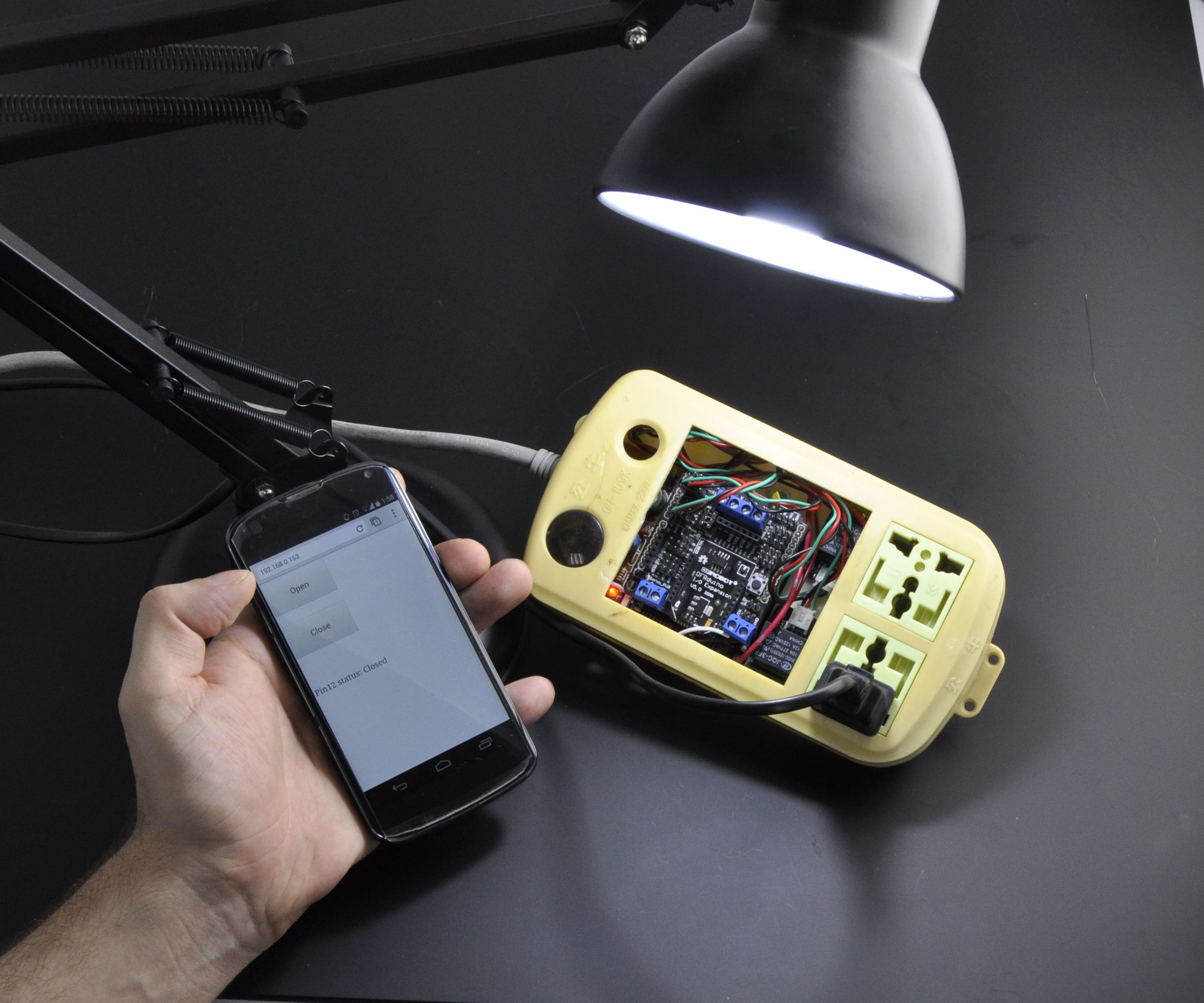 World Wide WiDo Web Power Outlet ! ! the Ultimate Arduino IoT DIY 