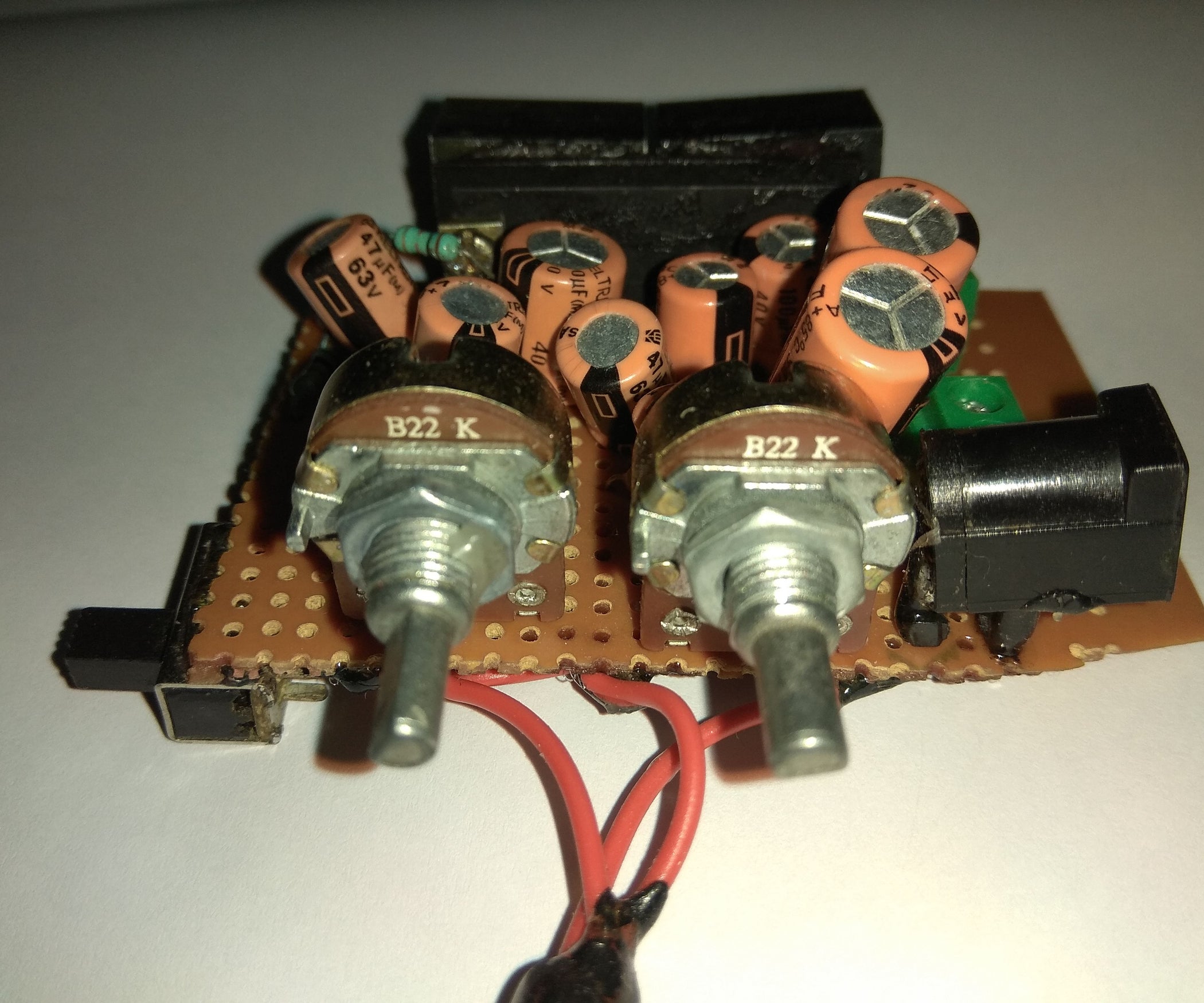 Stereo Amplifier (6W+6W) Using LA4440 IC : 4 Steps - Instructables