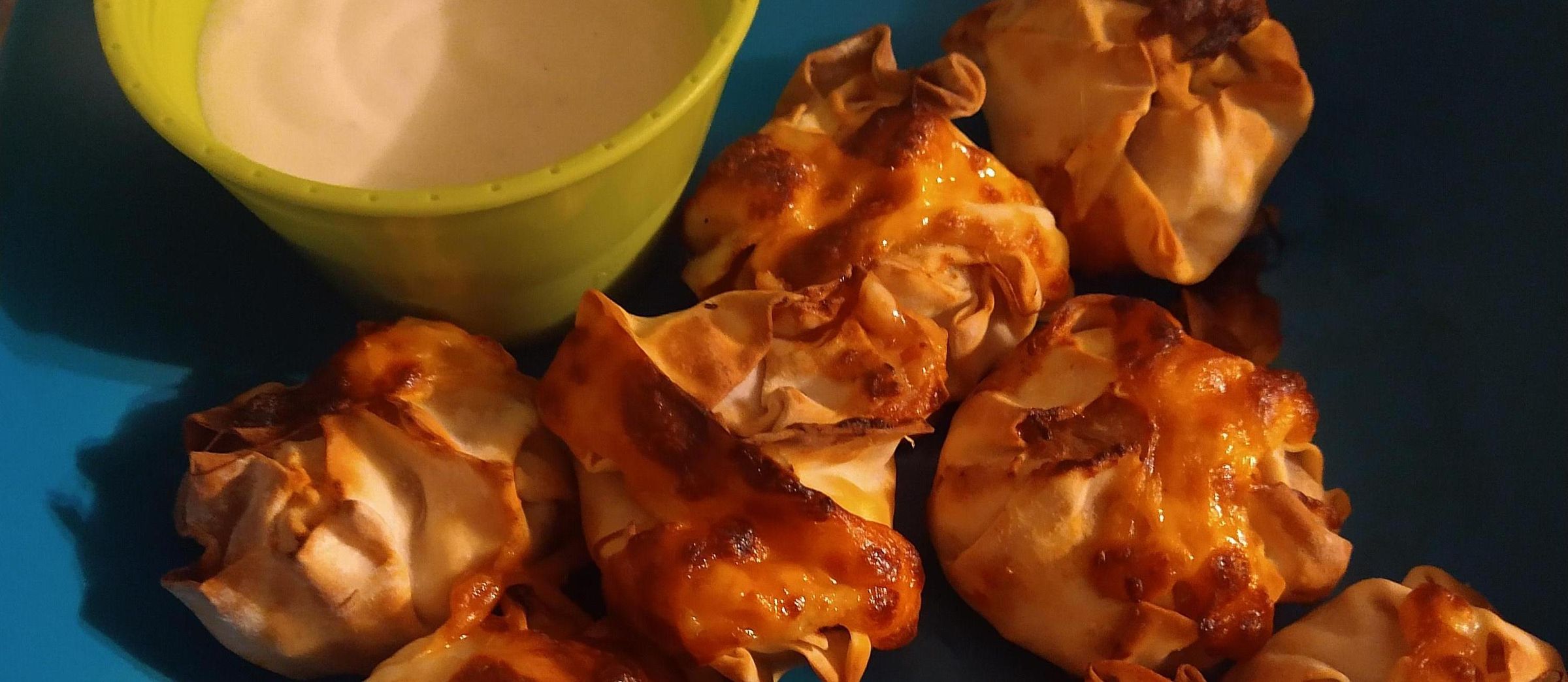 CHEEZY BACON BLOSSOMS