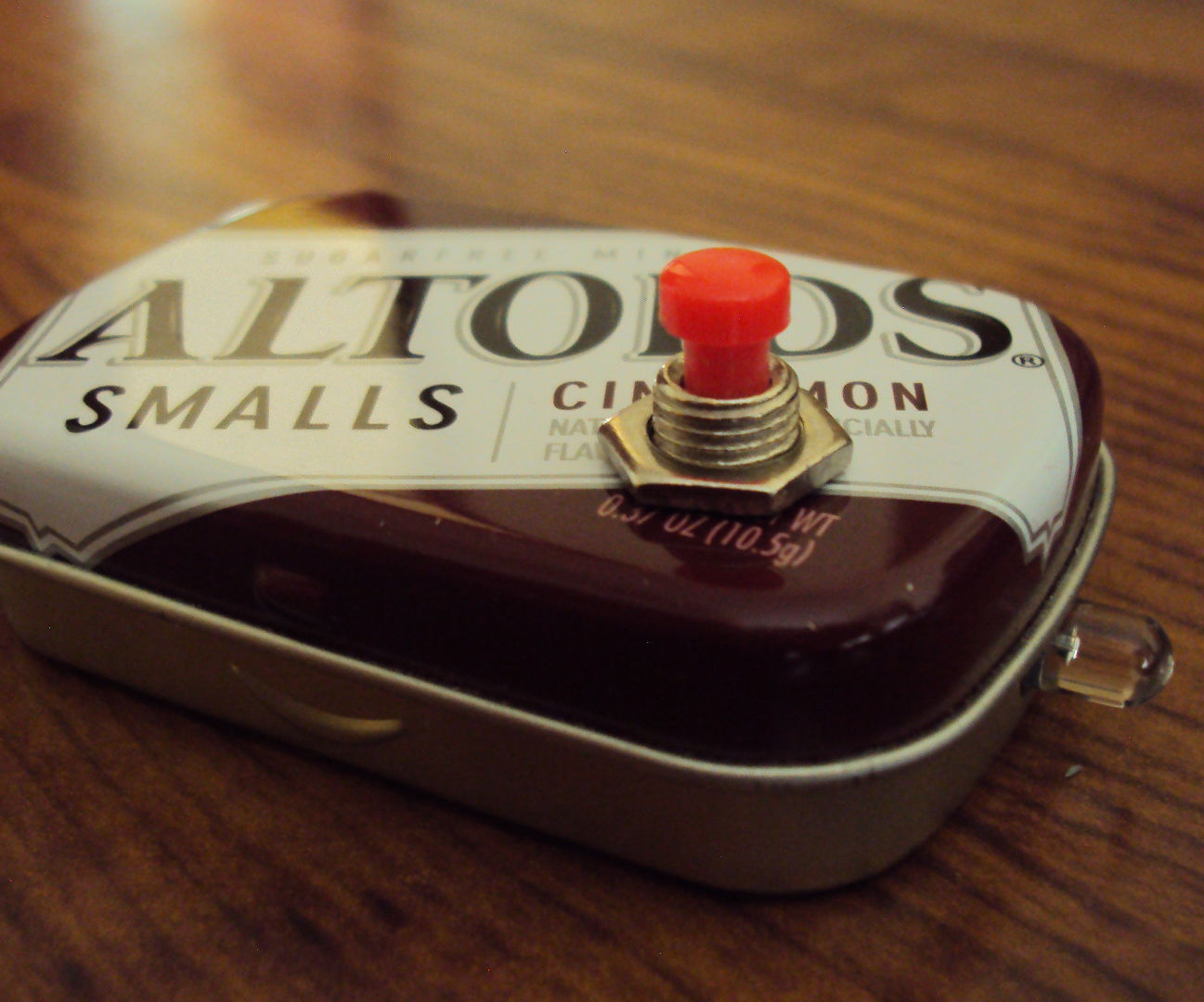 DIY ALTOIDS SMALLS JOULE THIEF FLASHLIGHT