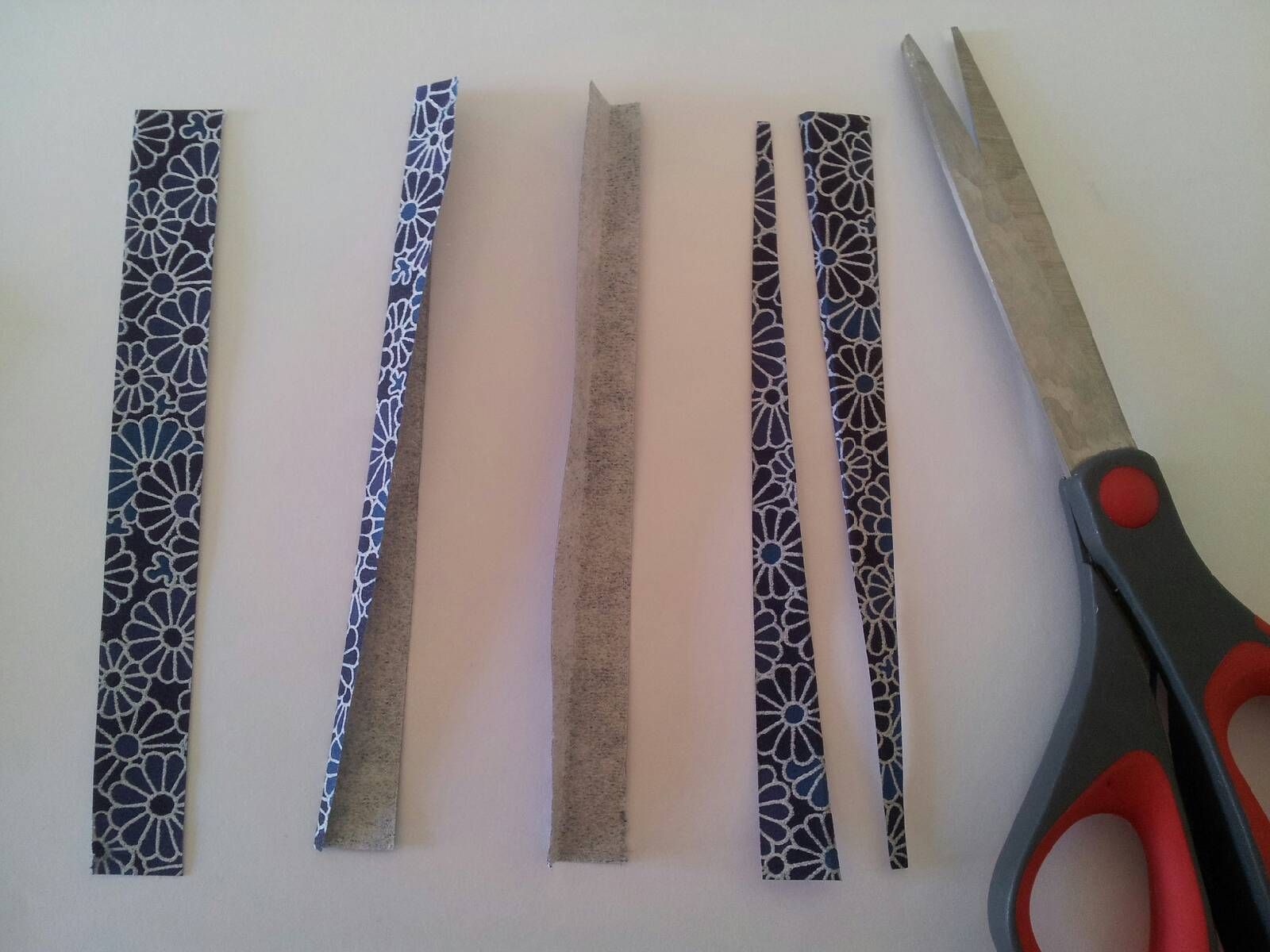 Washi Origami Paper Necklace 7 Steps Instructables