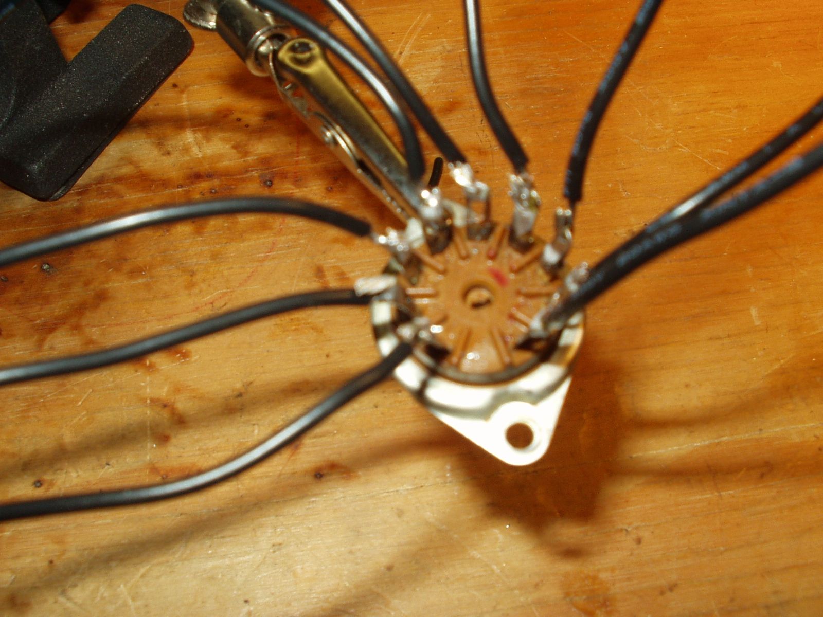 How to Make Vacuum Tube Breadboarding Sockets. 5 Steps (with Pictures