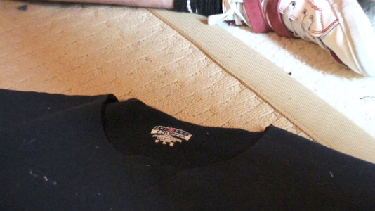 Cut the Jean Waist and the Sweatshirt Collar