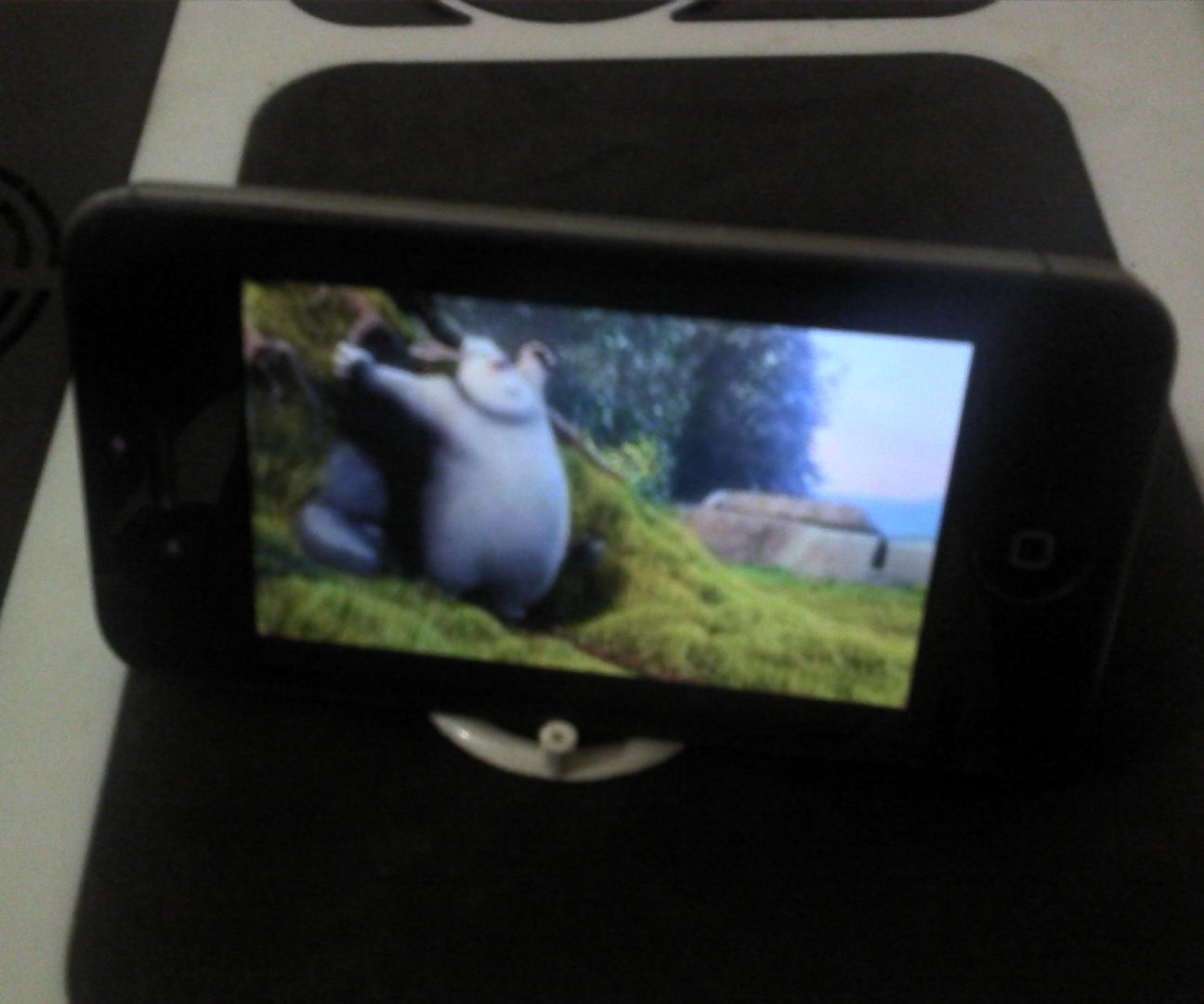 Pizza Saver Mobile Phone Stand