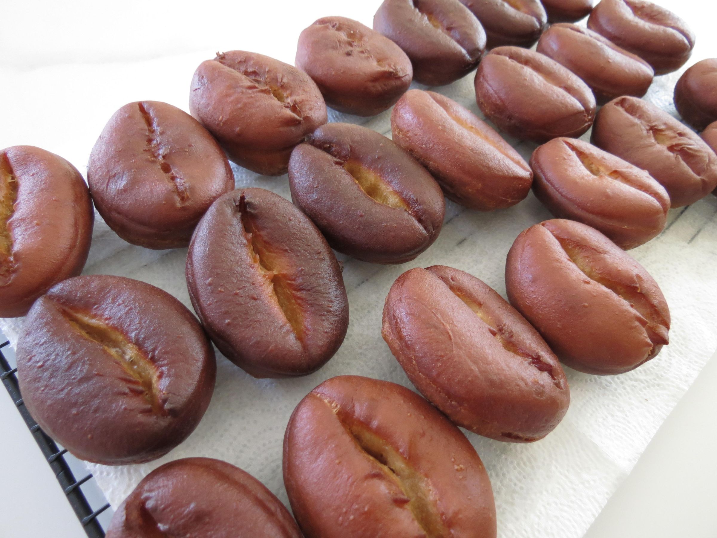 Coffee Bean Donuts (w/ Coffee Cream Filling) 8 Steps (with Pictures