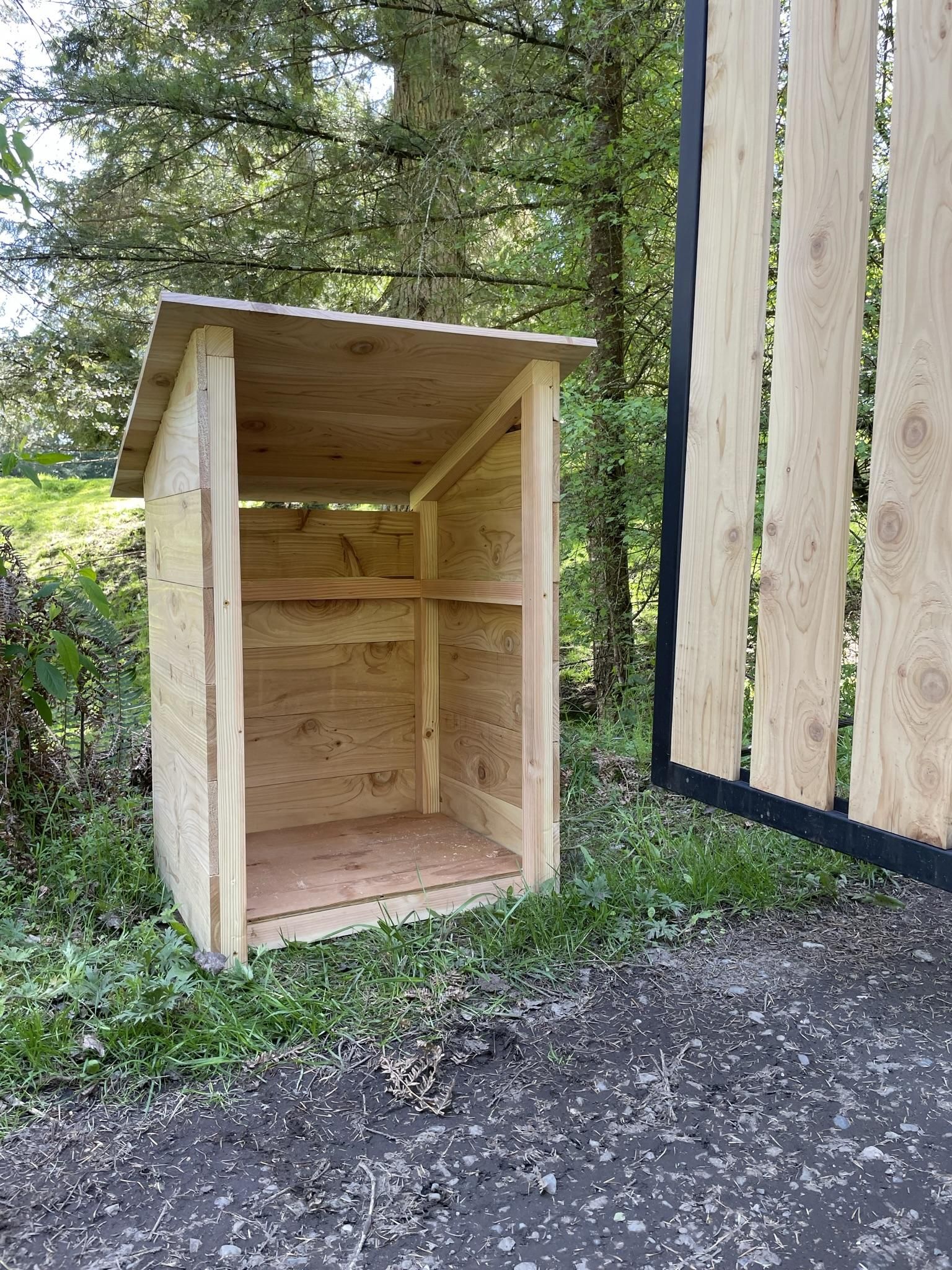 Package Drop Box for UPS, USPS, Fedex 9 Steps (with Pictures