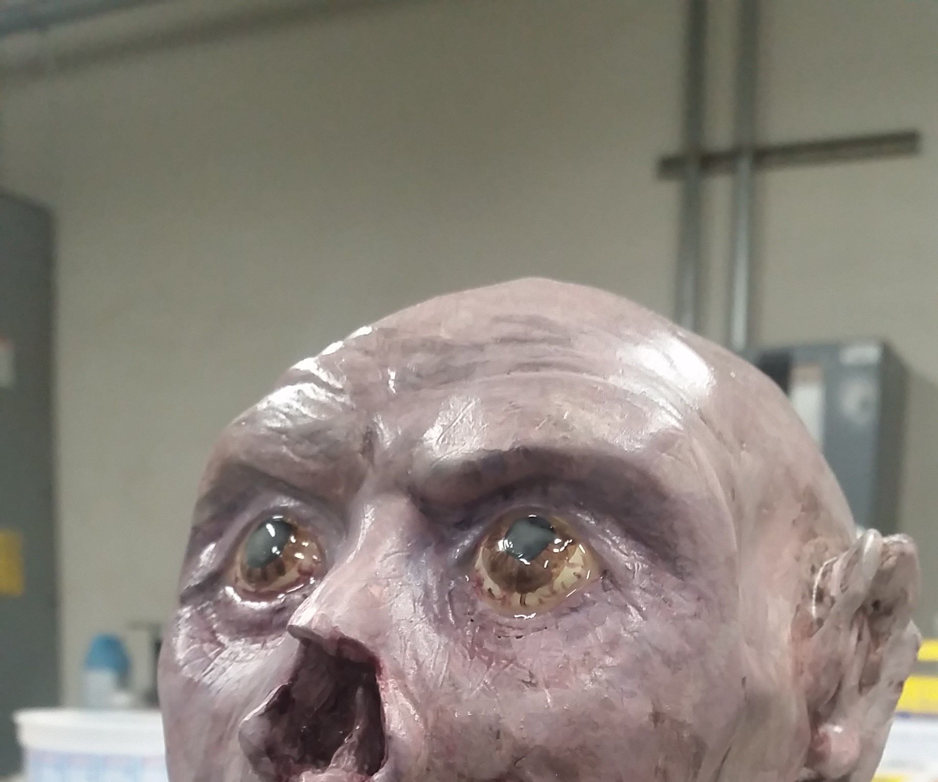 Making a silicone mold 'Zombie head'