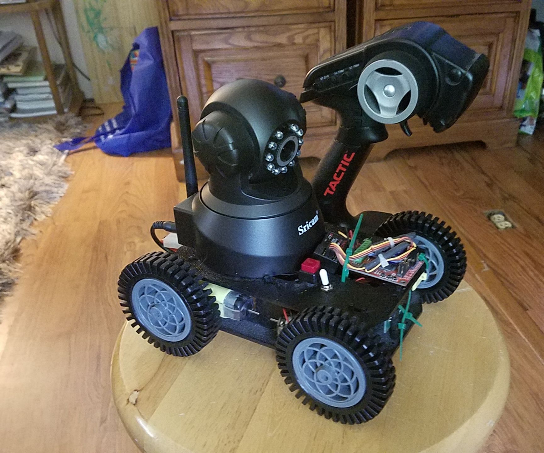 Wifi Video Streaming Mars Runt Rover (inspection Bot)