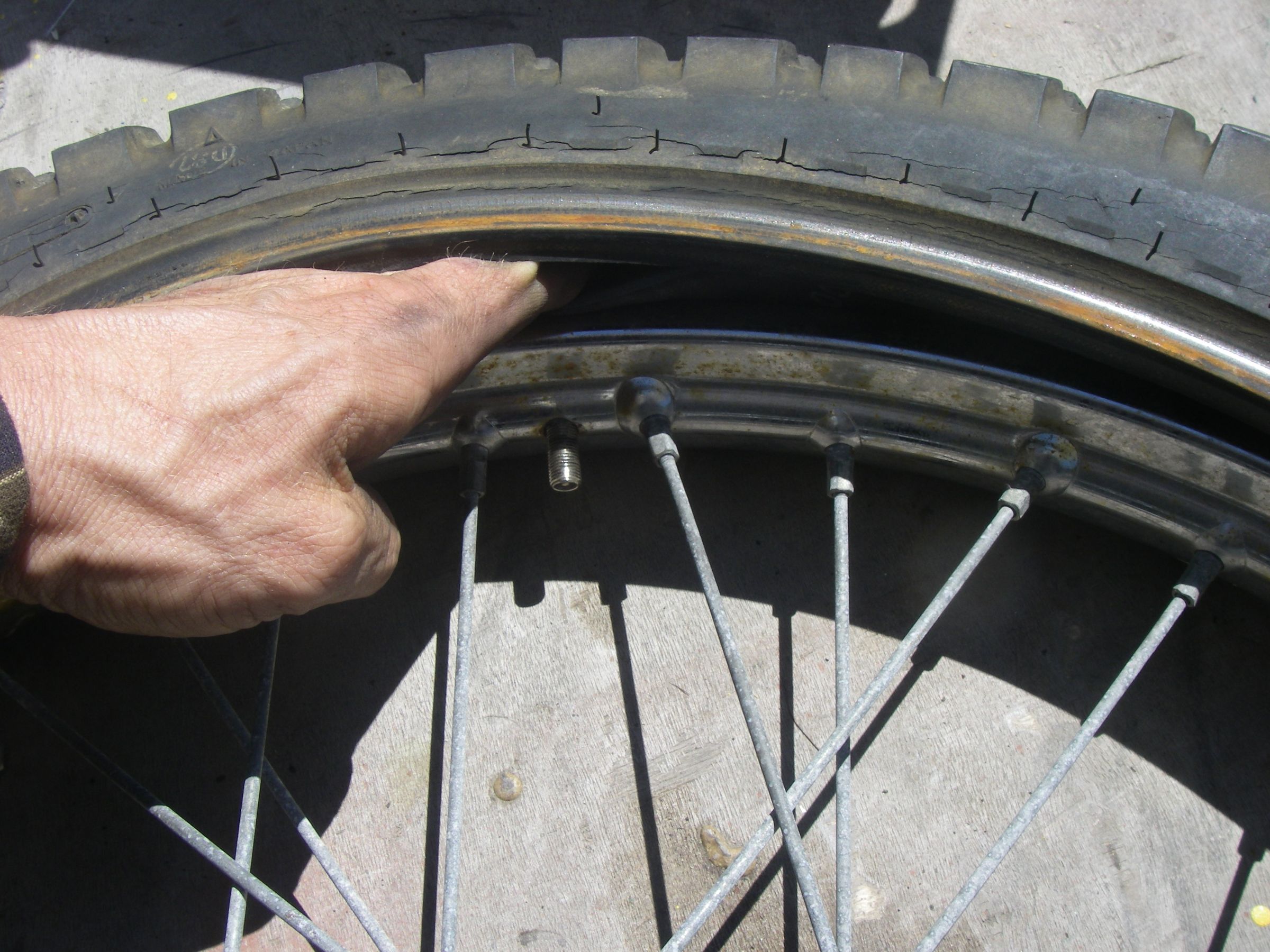 Fix a Motorcycle Flat Tire 13 Steps Instructables