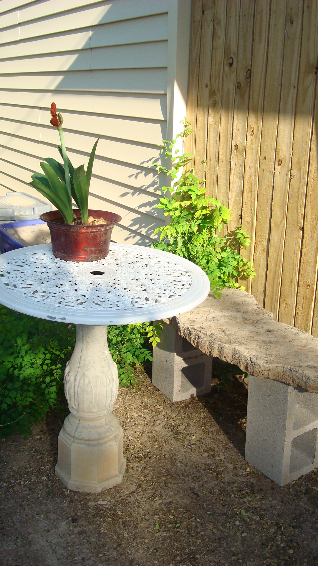 UP-CYCLED IRON PATIO TABLE TOP