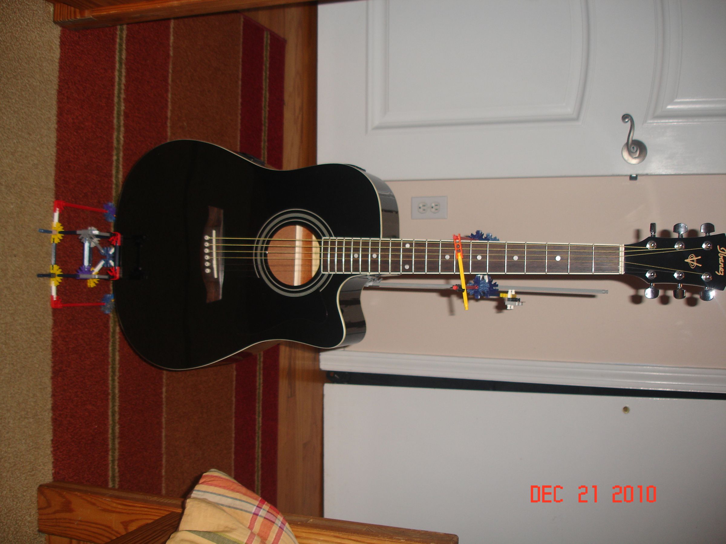 Knex Guitar Stand