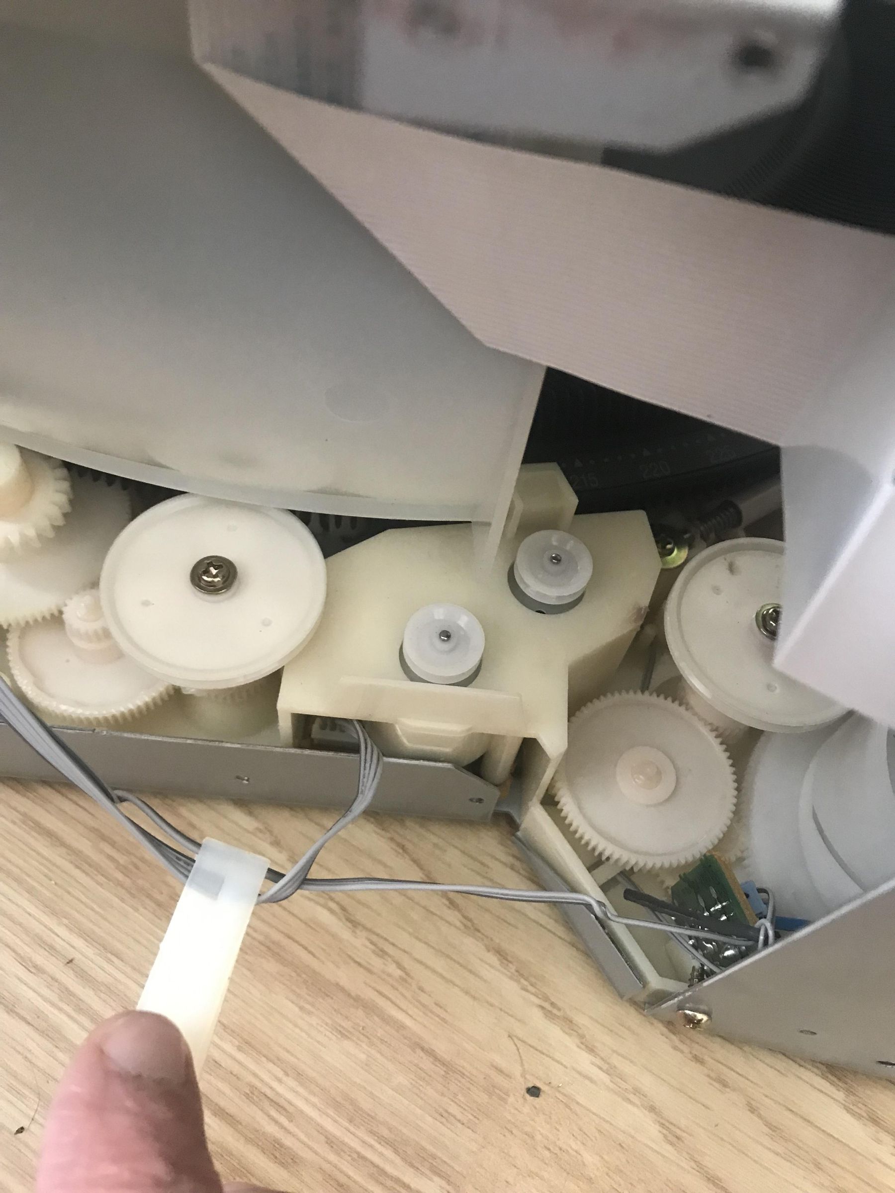 Fix "Table Error" on Sony CD Changer 3 Steps Instructables