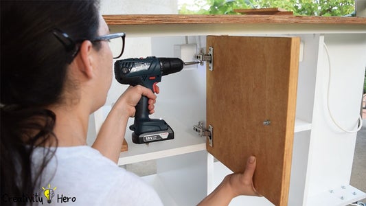 Attaching the Doors.