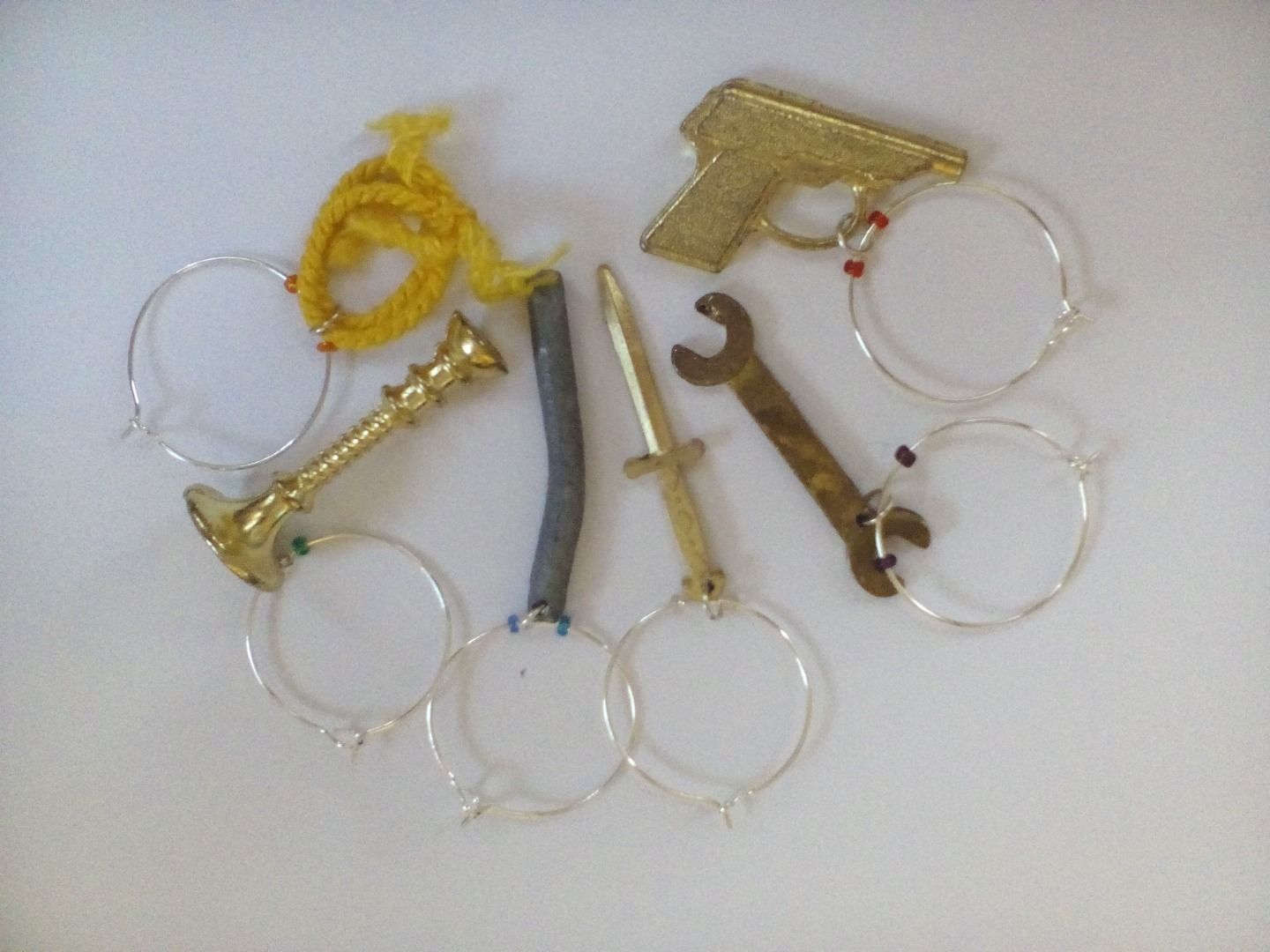 Clue (or Cluedo) Wine Glass Charms 4 Steps (with Pictures