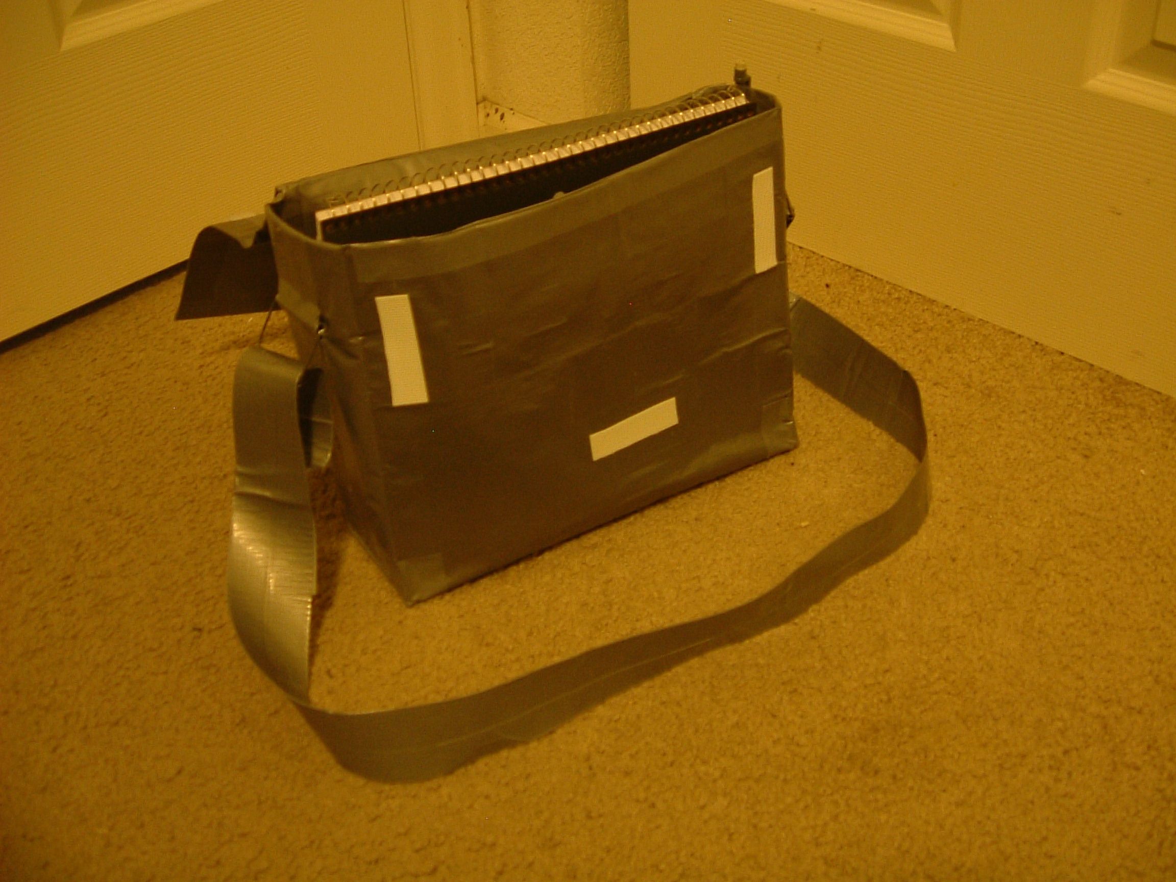 Duct Tape Messenger Bag + Hardware 19 Steps (with Pictures