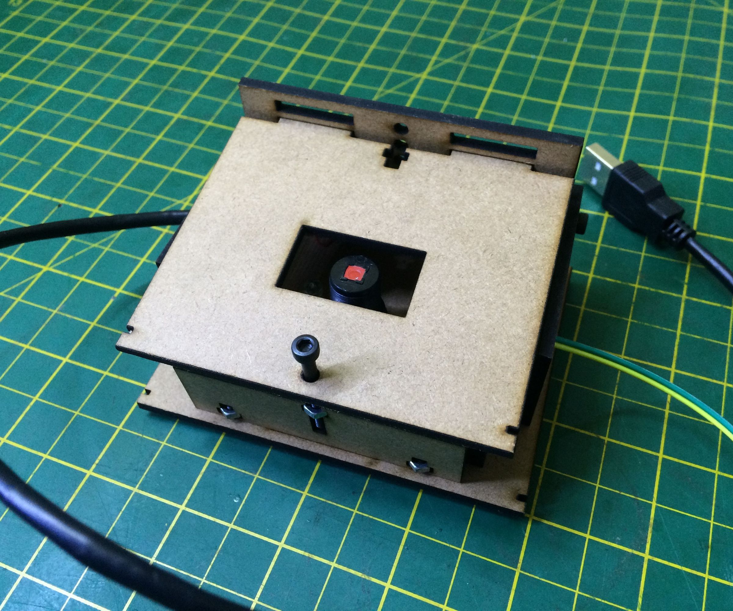 Microscópio WebCam - Garagem FABLAB - Biohackacademy