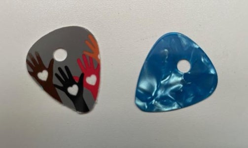 GUITAR PICK GRIP HACK