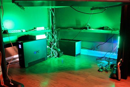 LED Undercabinet / Under Desk Lighting With Dimmer and Wireless Remote