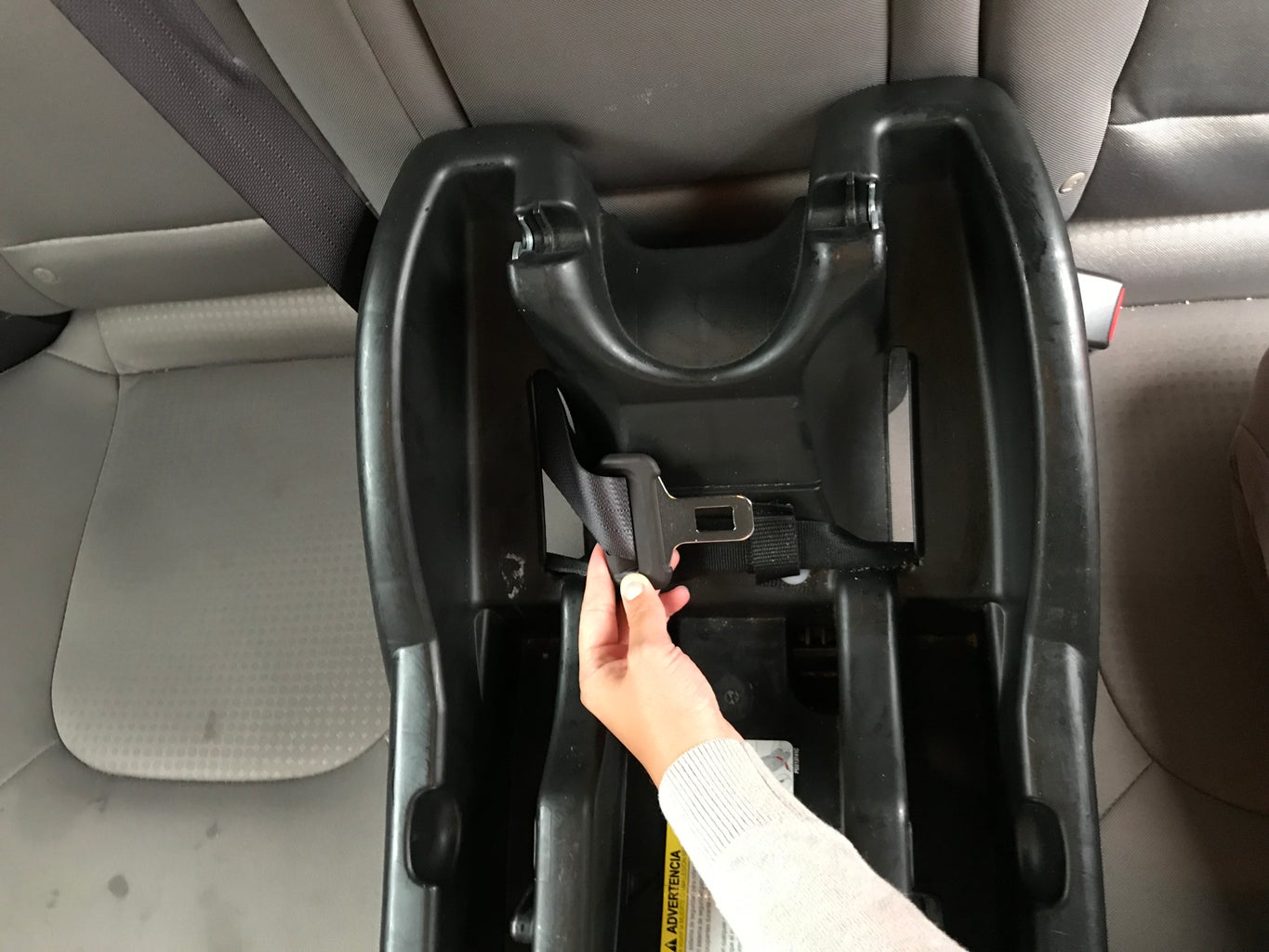 стол на автокресло в машину