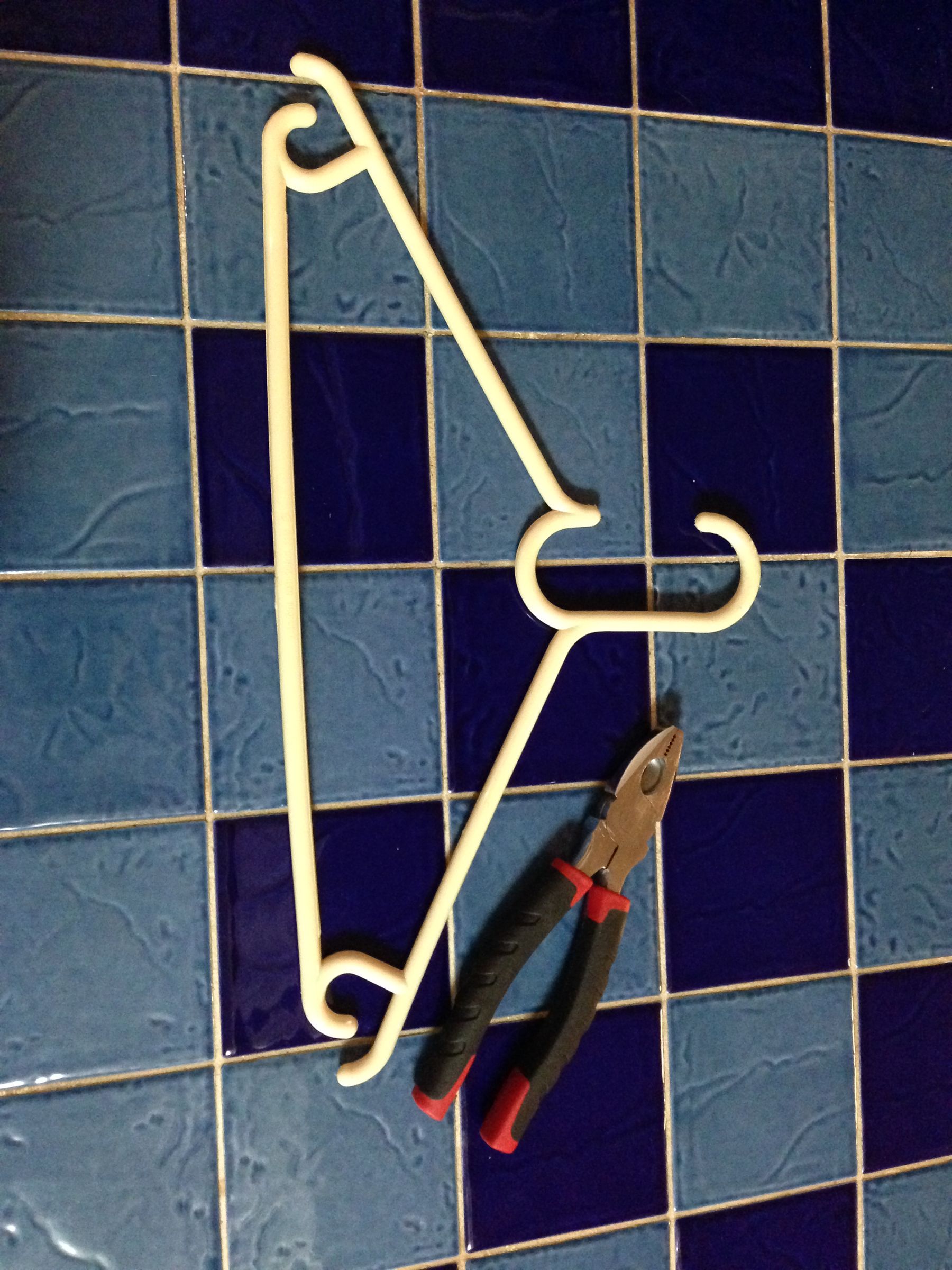 Hanger Bow and Arrow 4 Steps Instructables