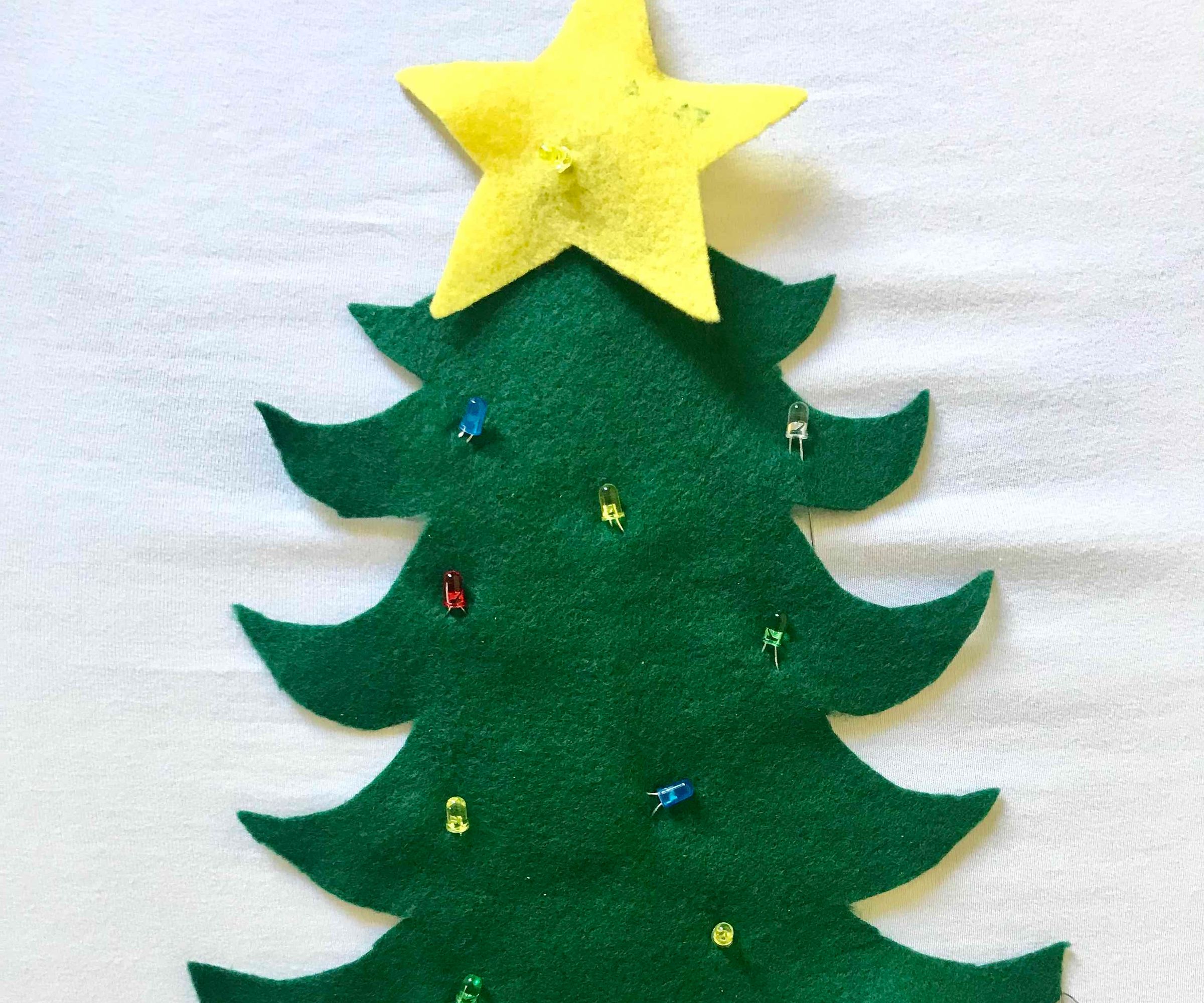 Xmas Tree Wearable Textile LED // Árbol Navidad Textil Y LEDs