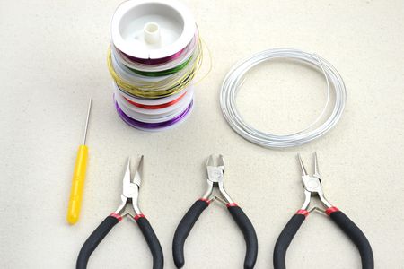 Handmade Wire Jewelry-necklace Chains for Women Using Basic Coiling Techniques