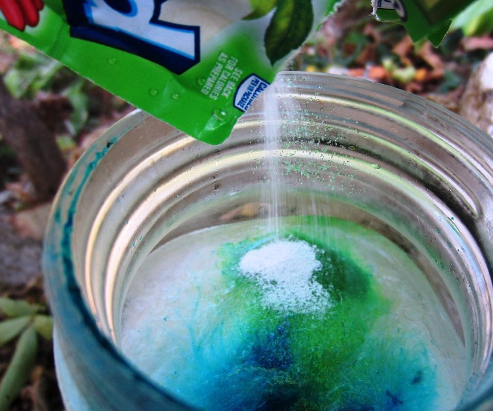 DIY Kool-Aid Sun Dyeing!