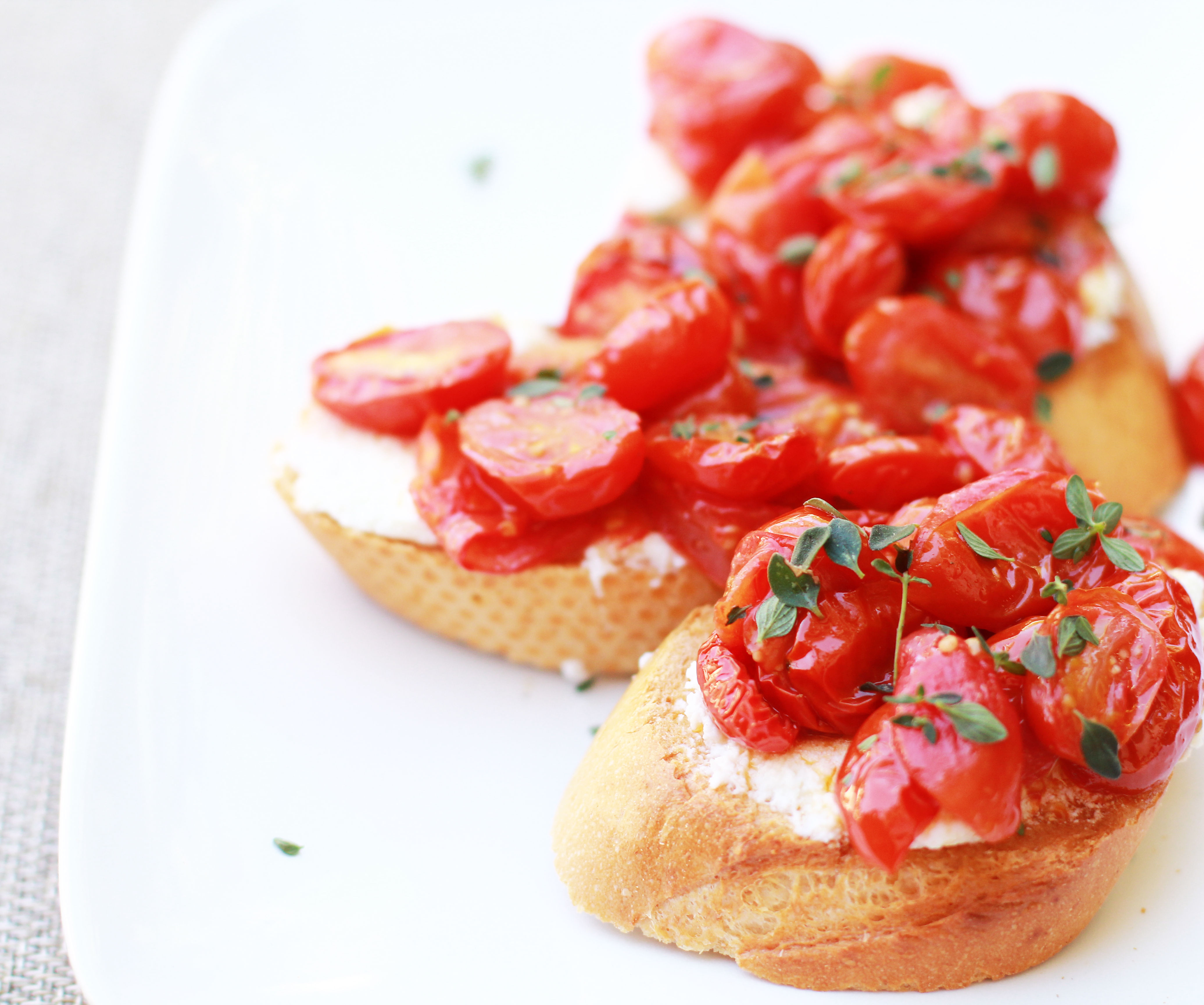 Roasted Tomato and Ricotta Crostini