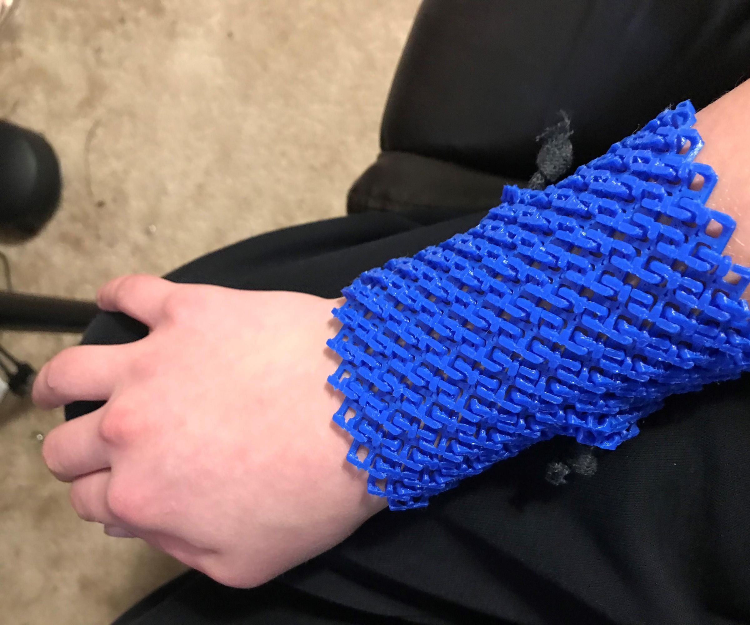 Simple 3-D Printable 2 in 1 Bracelet and Arm Warmer