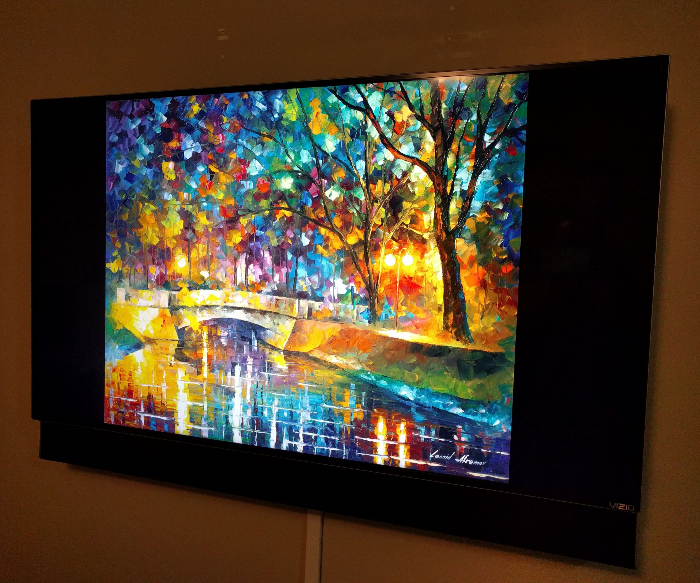 Turn Your 4K TV Into an Objet D'art