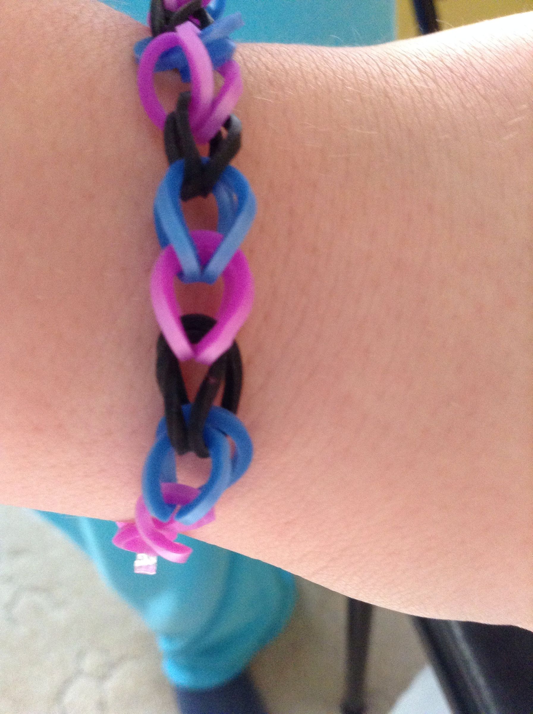 Single Rainbow Loom Braclet