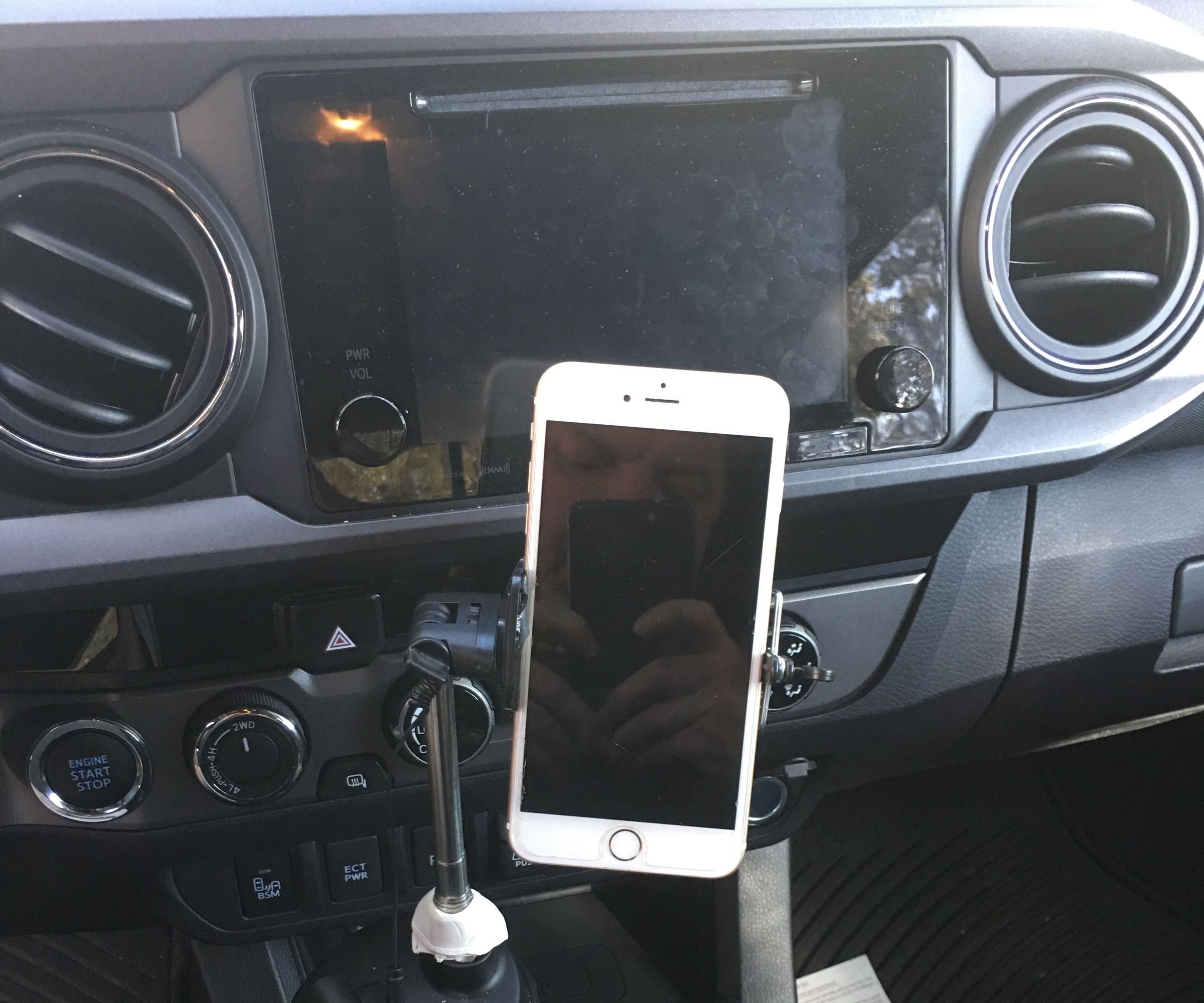 Cell Phone Mount