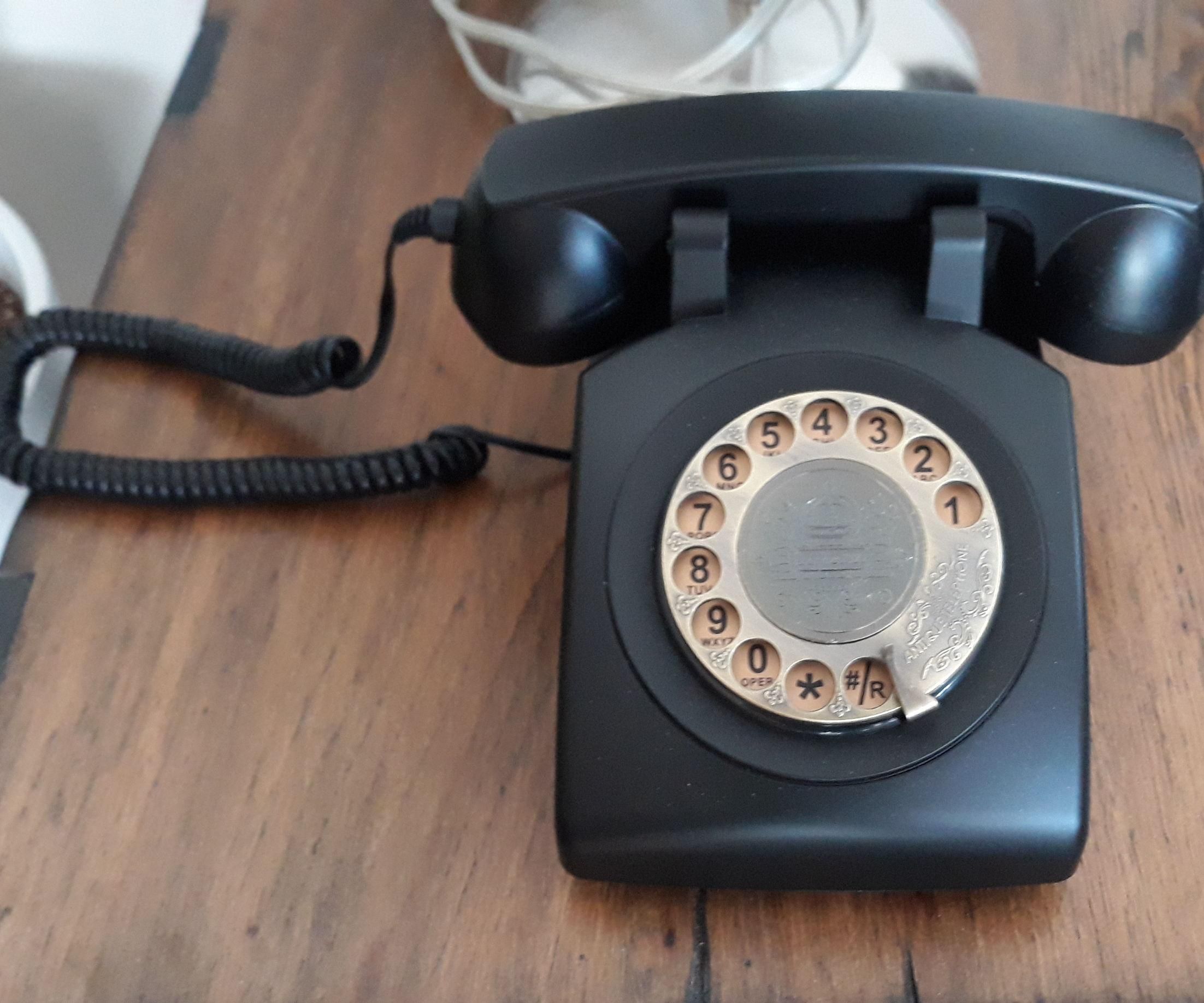 Retro Style Rotary Dial Mobile Phone