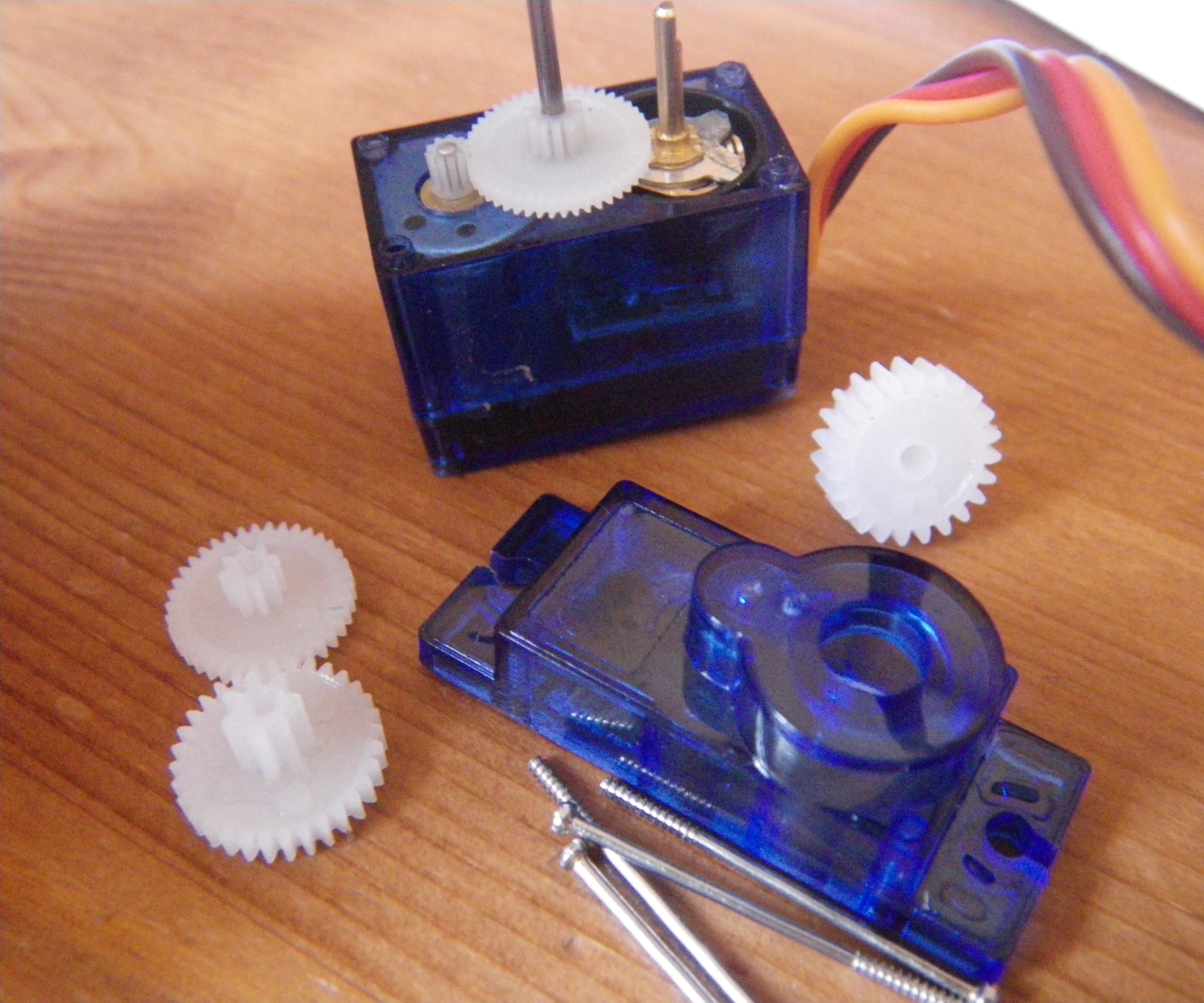 Continuous Rotation Micro Servo (5min, No Soldering or Extra Parts)