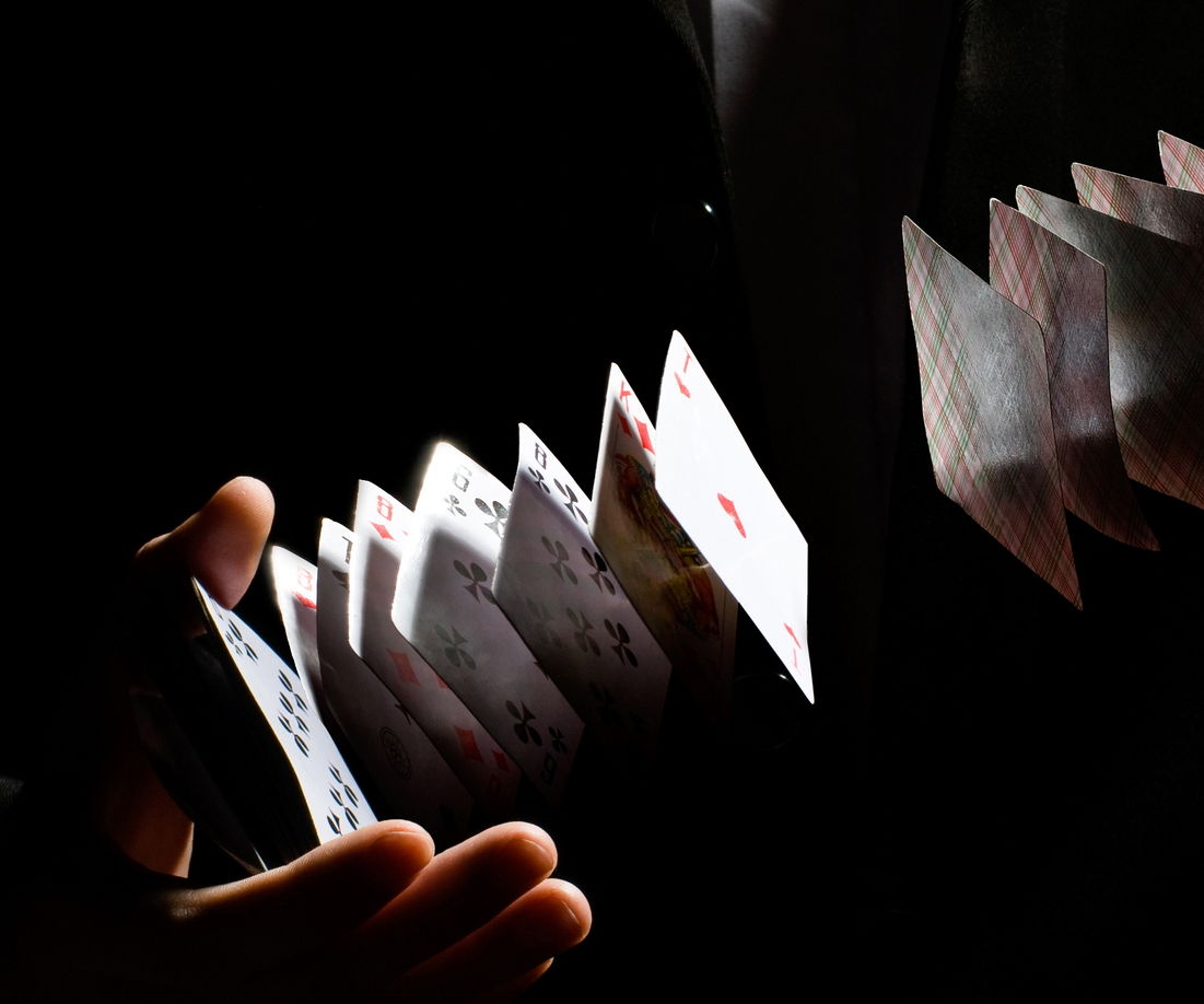 How to Do a Simple Magic Trick With Playing Cards