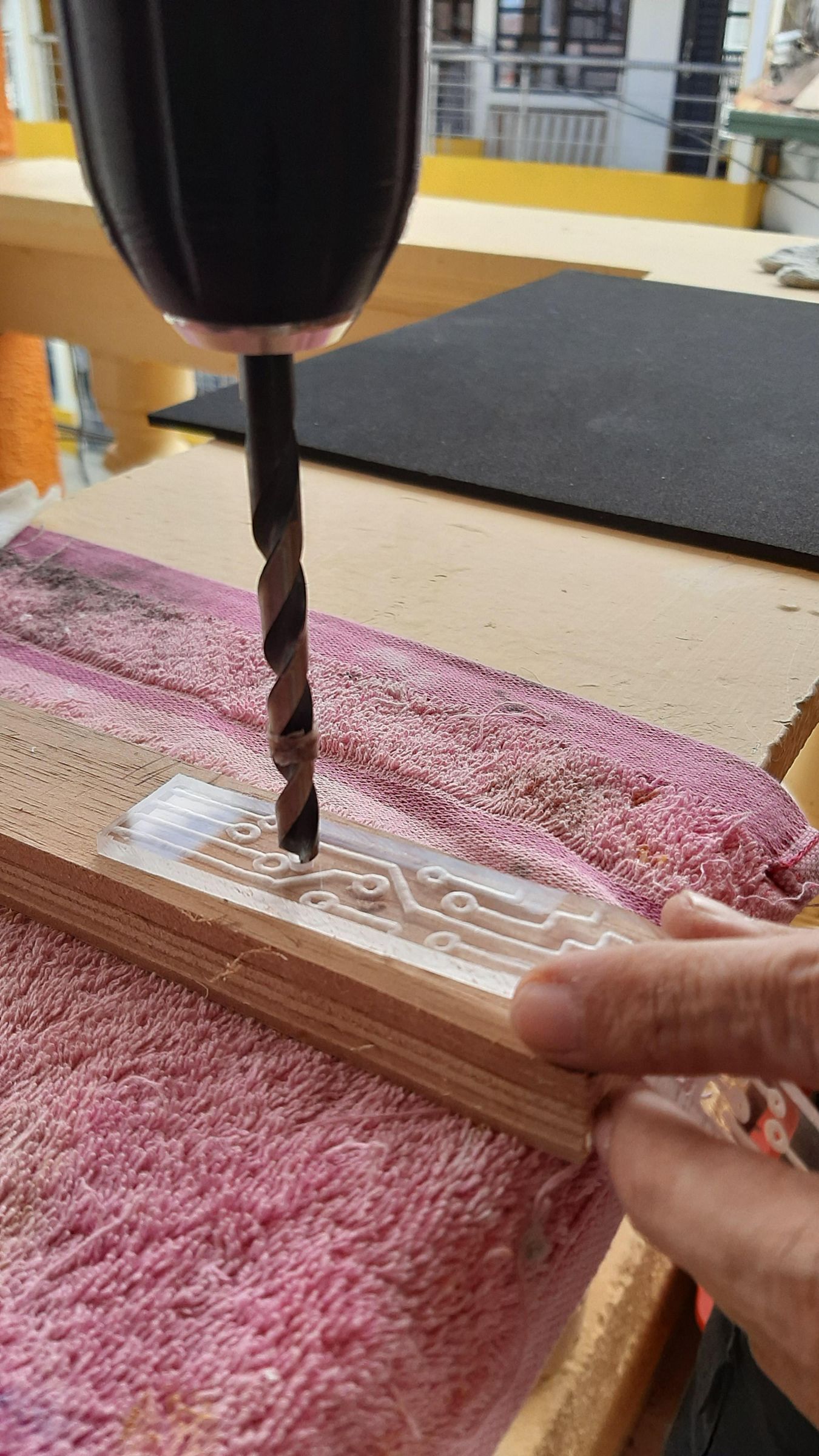 FUTURISTIC CORNER STAND 10 Steps (with Pictures) Instructables