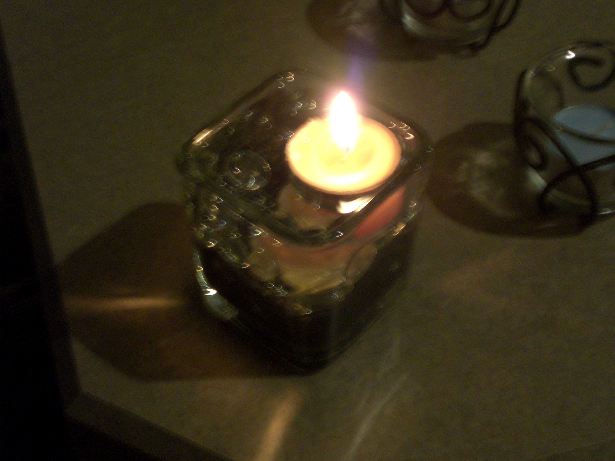 Cheap Elegant Table Center Piece With Matching Candle